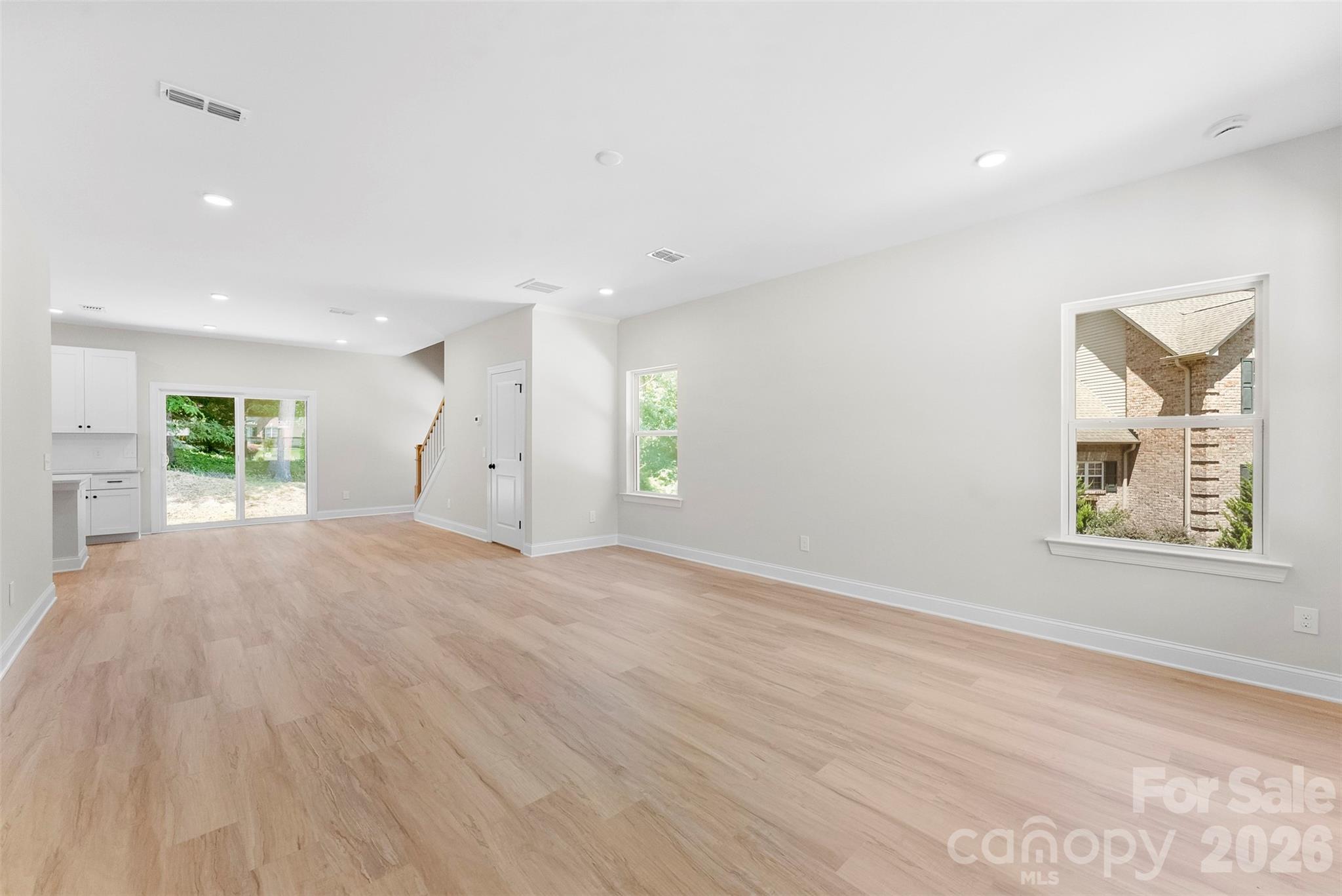 2100 Congress Court — Kannapolis