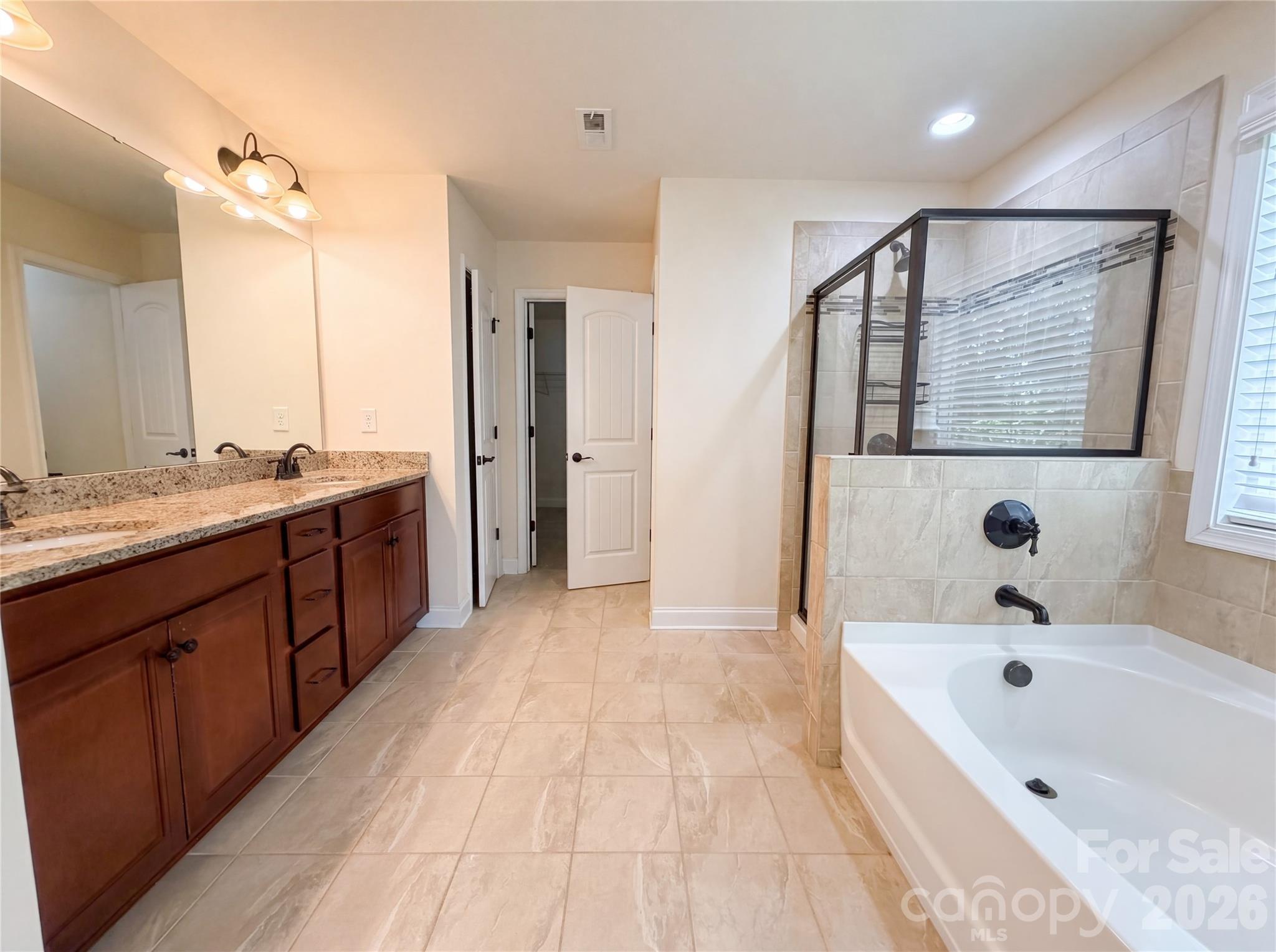 2115 Eskridge Terrace — Clover