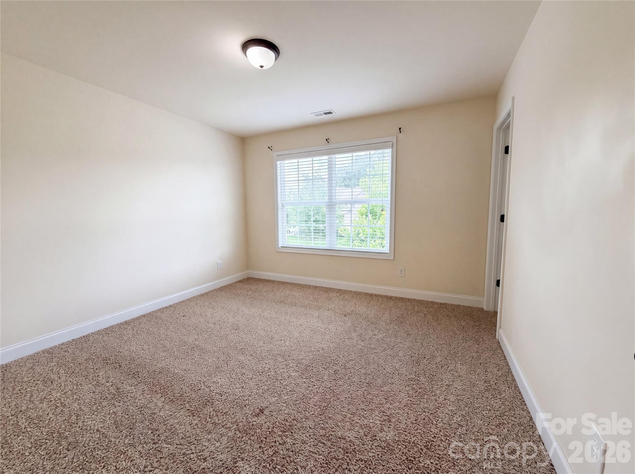 2115 Eskridge Terrace — Clover