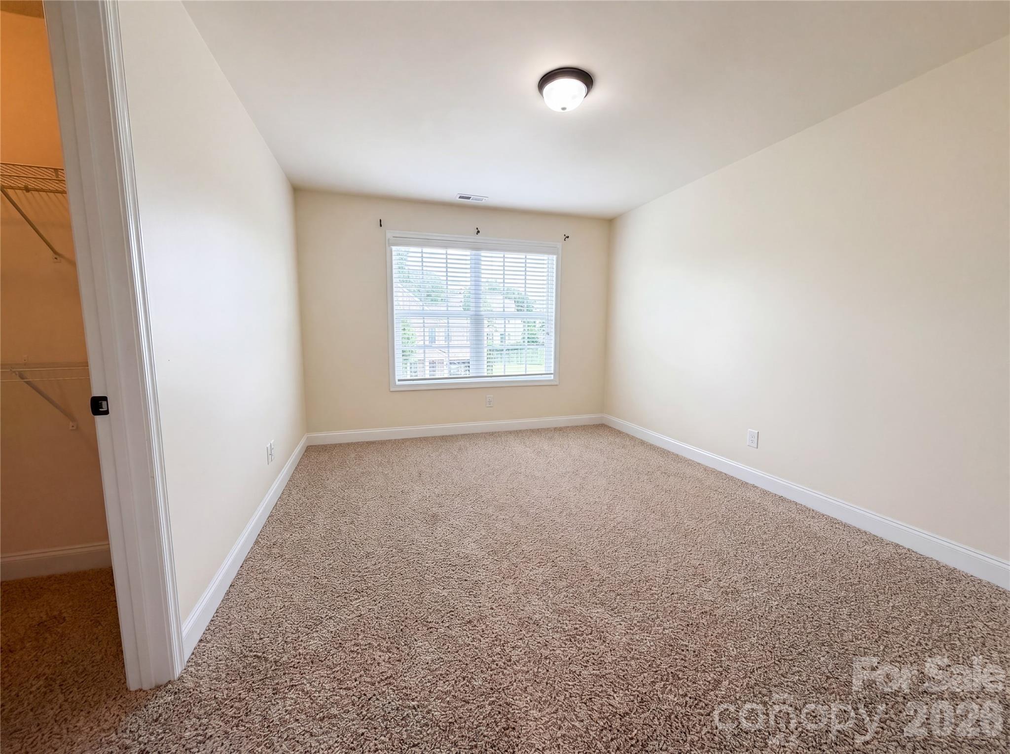 2115 Eskridge Terrace — Clover