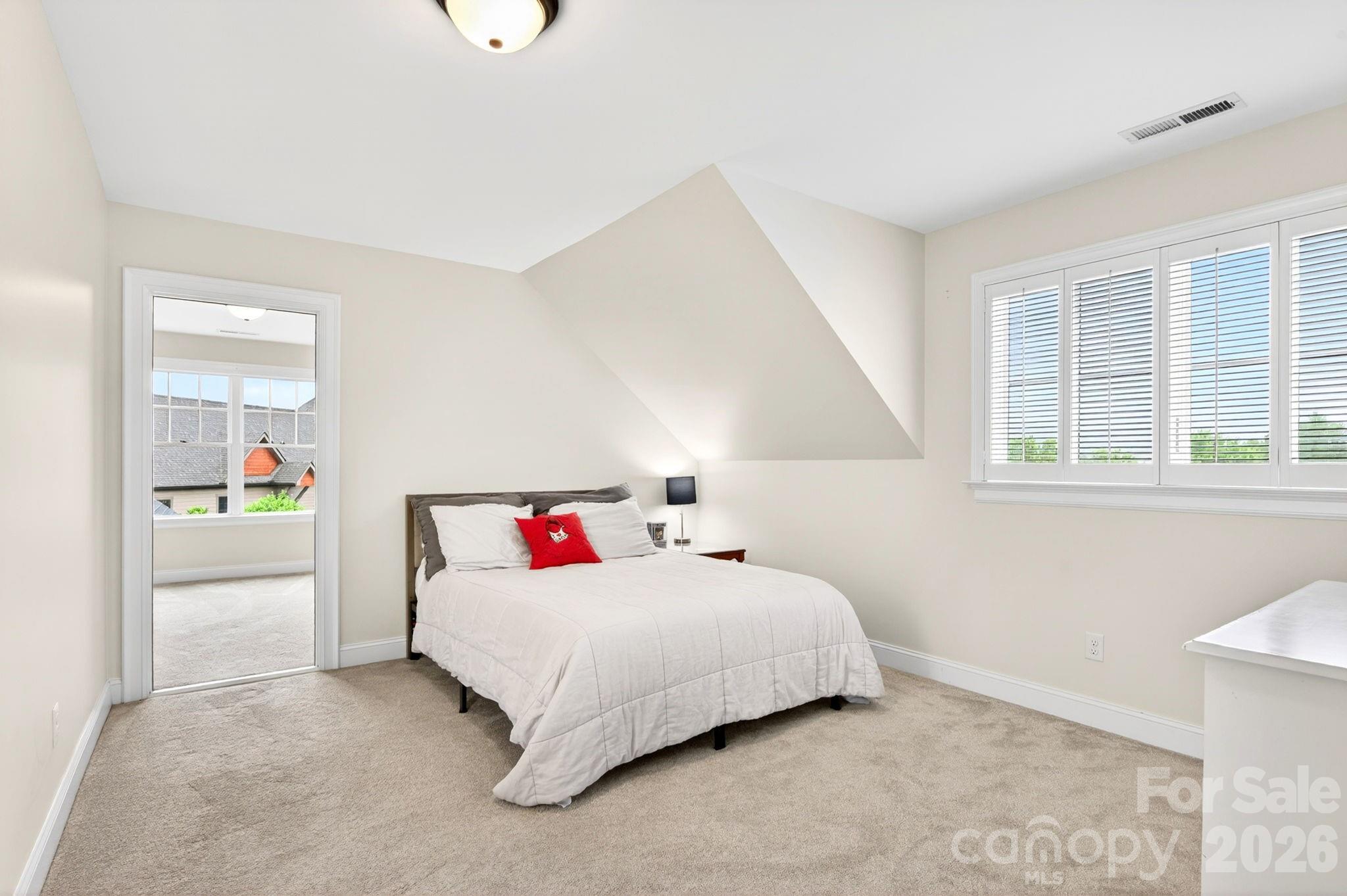 30 Water Hill Way — Fletcher