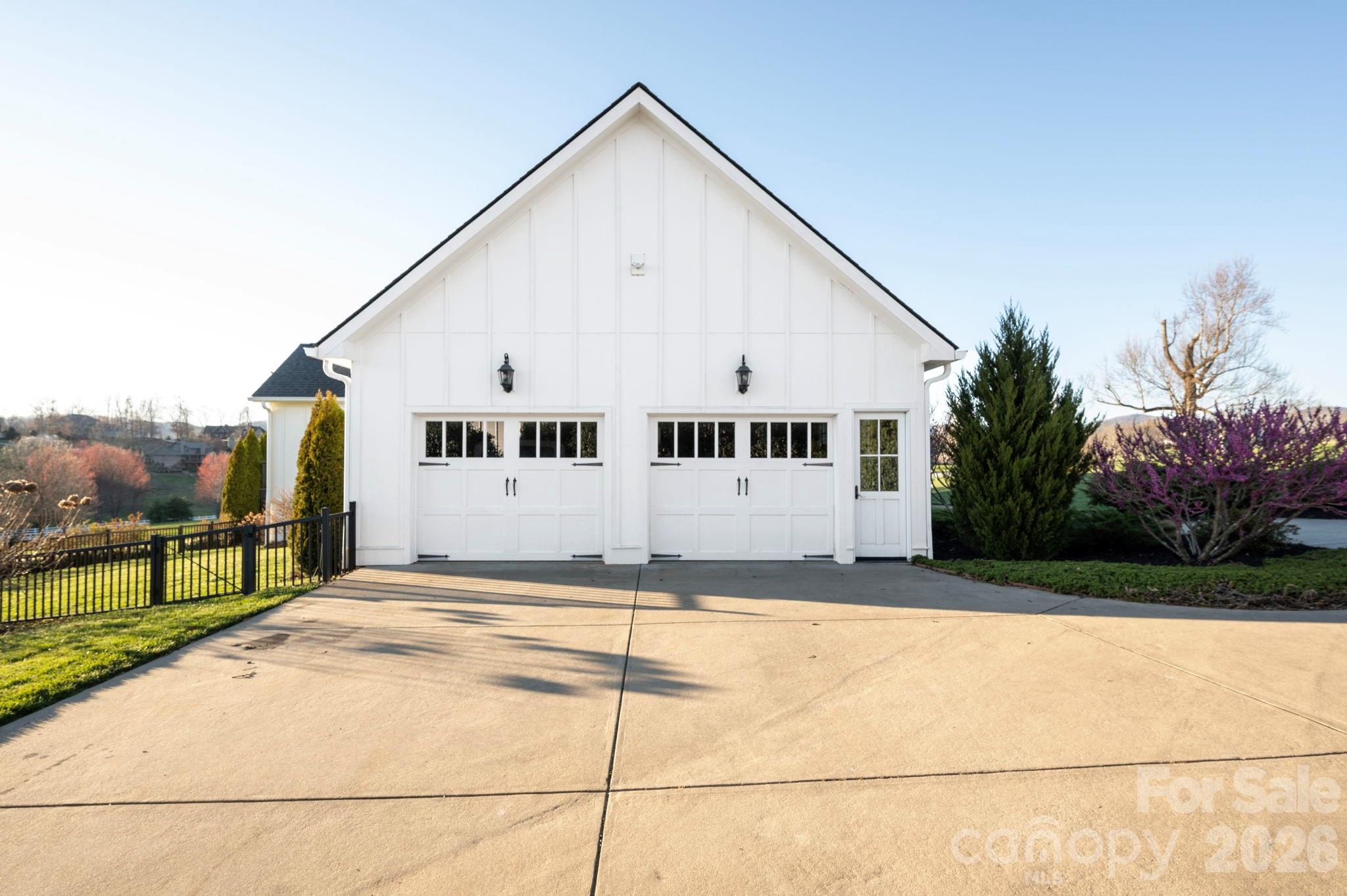 30 Water Hill Way — Fletcher
