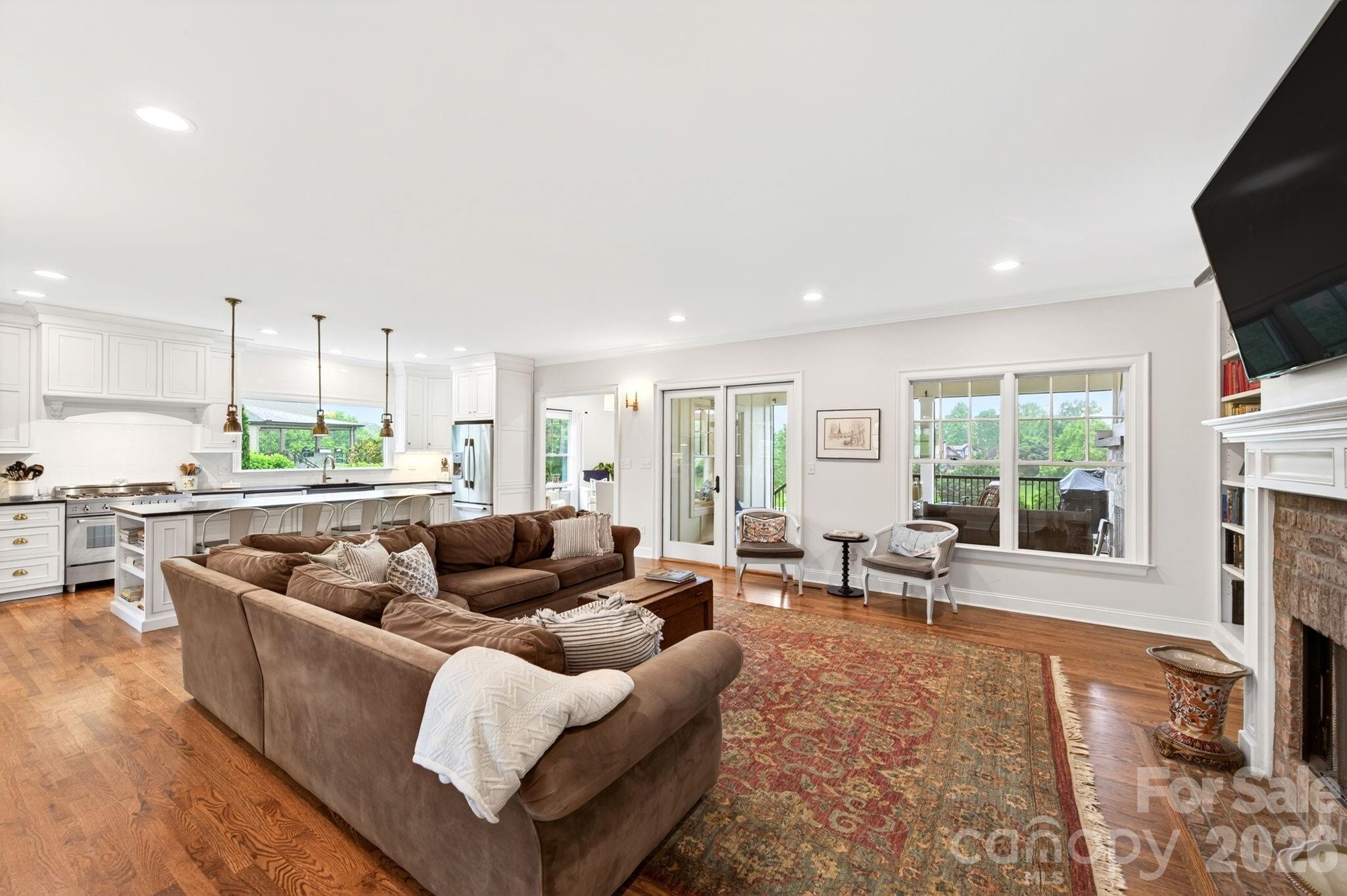 30 Water Hill Way — Fletcher