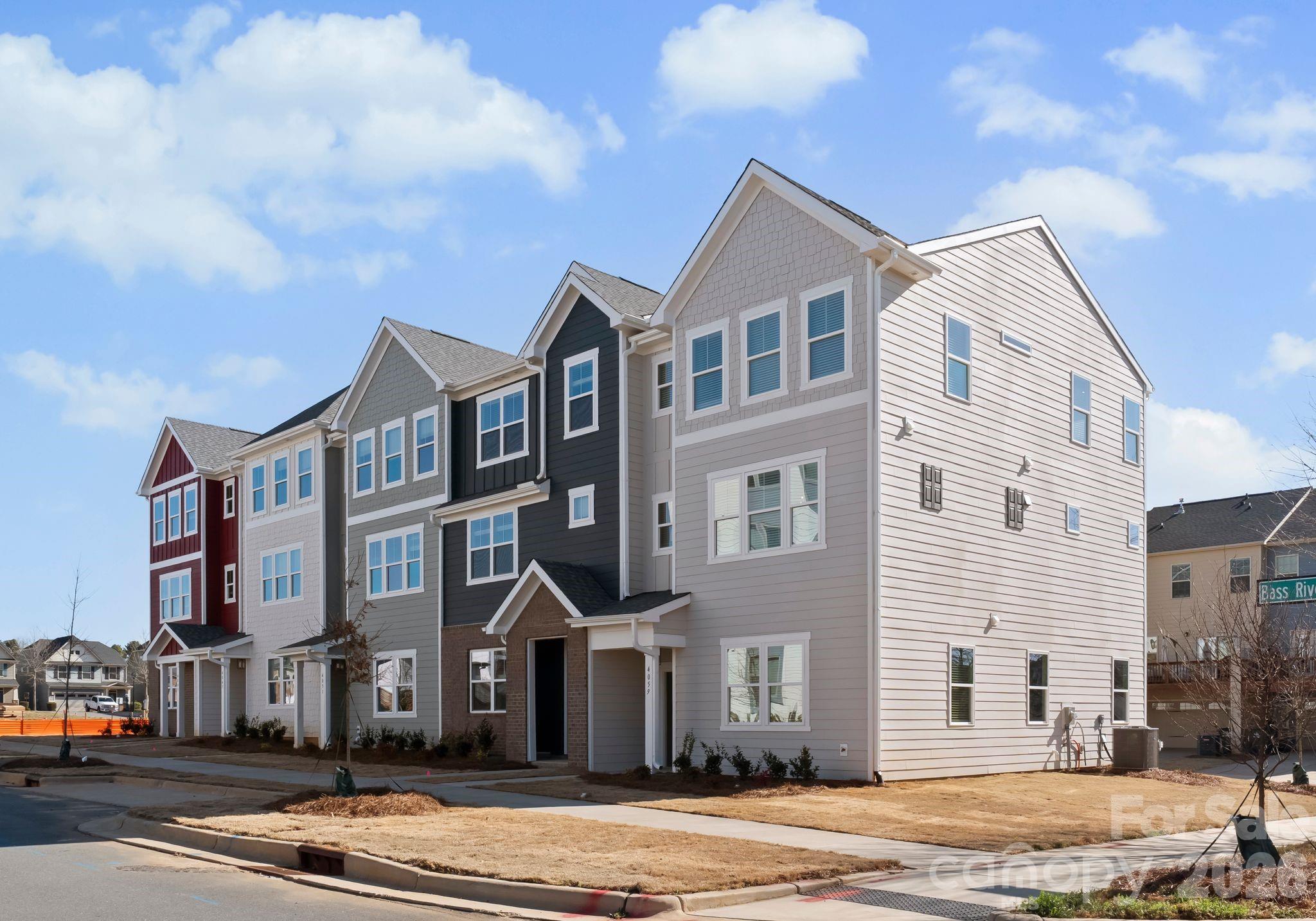 4027 Bass River Parkway — Charlotte
