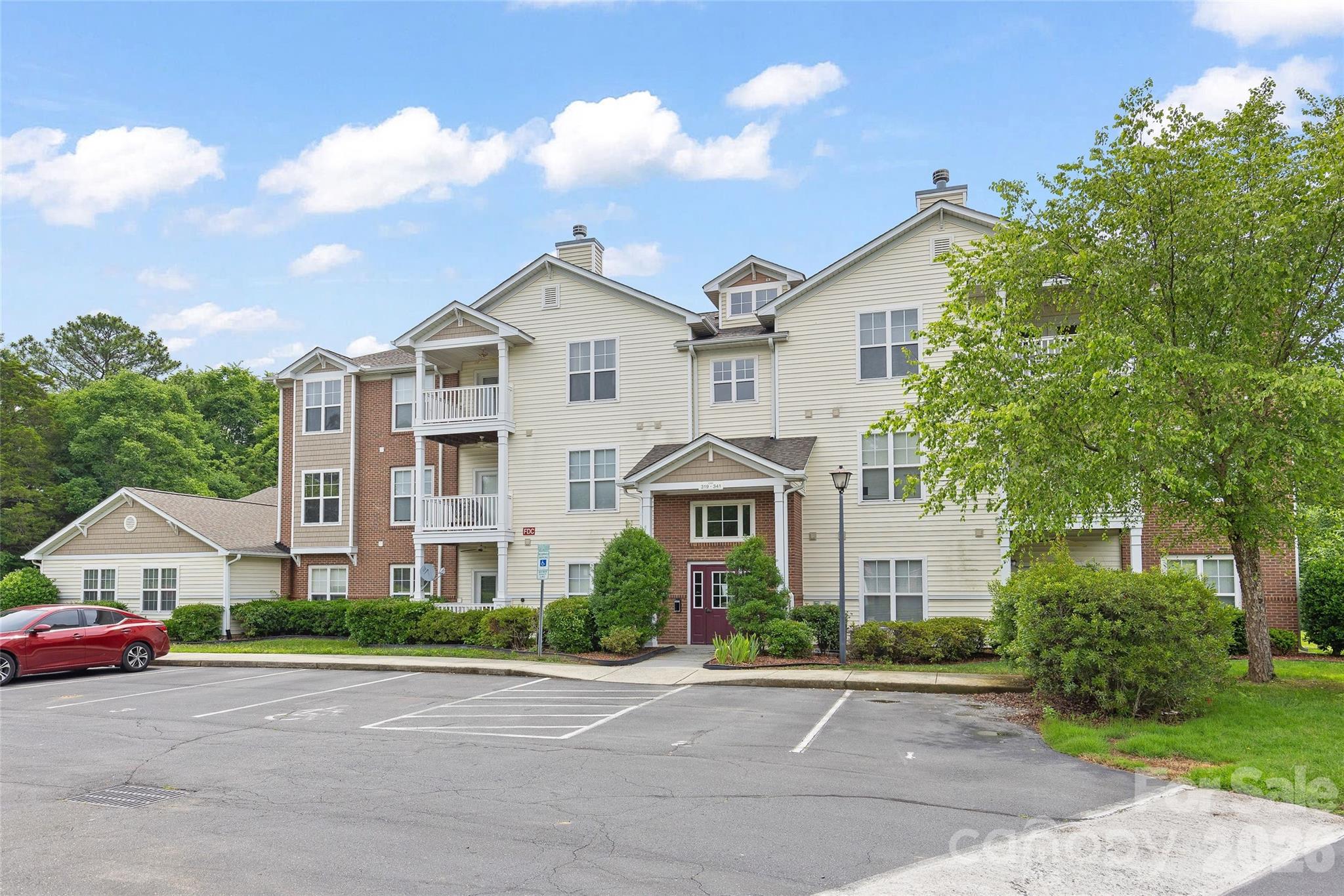 333 Westbend Drive — Charlotte