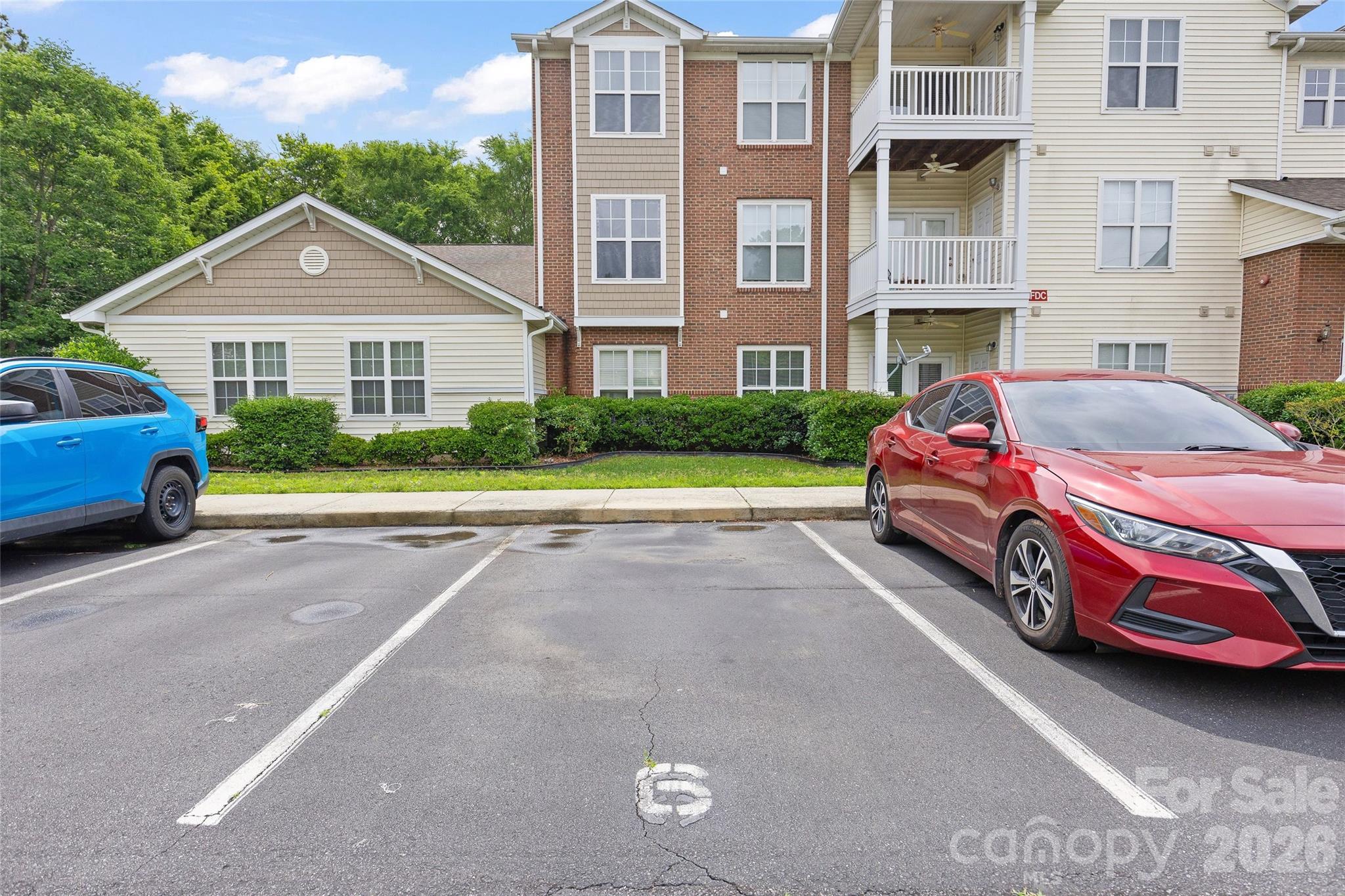333 Westbend Drive — Charlotte
