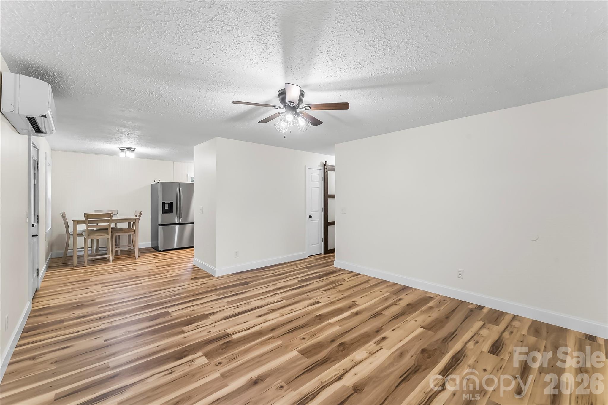 825 S Creek Road — Nebo