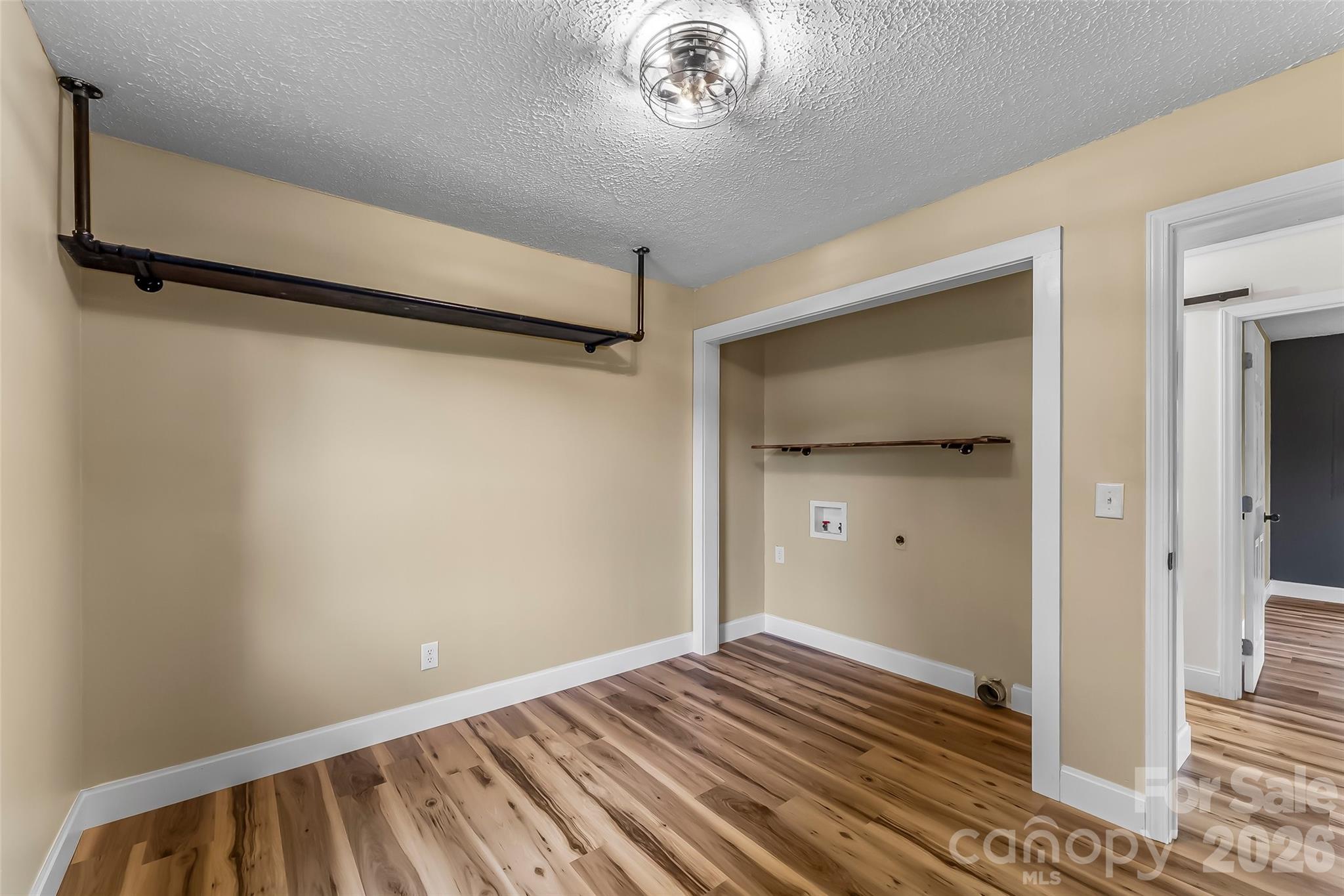 825 S Creek Road — Nebo