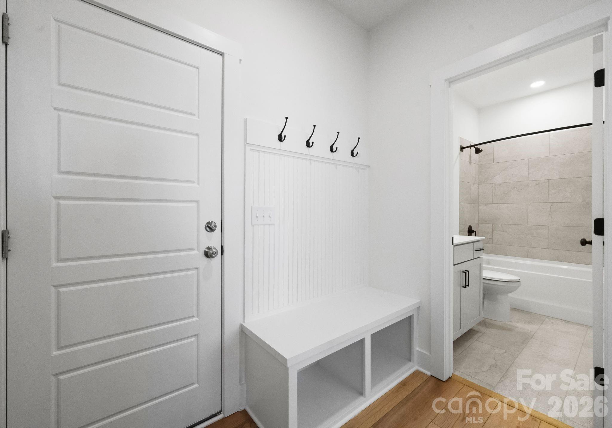 4015 Bass River Parkway — Charlotte