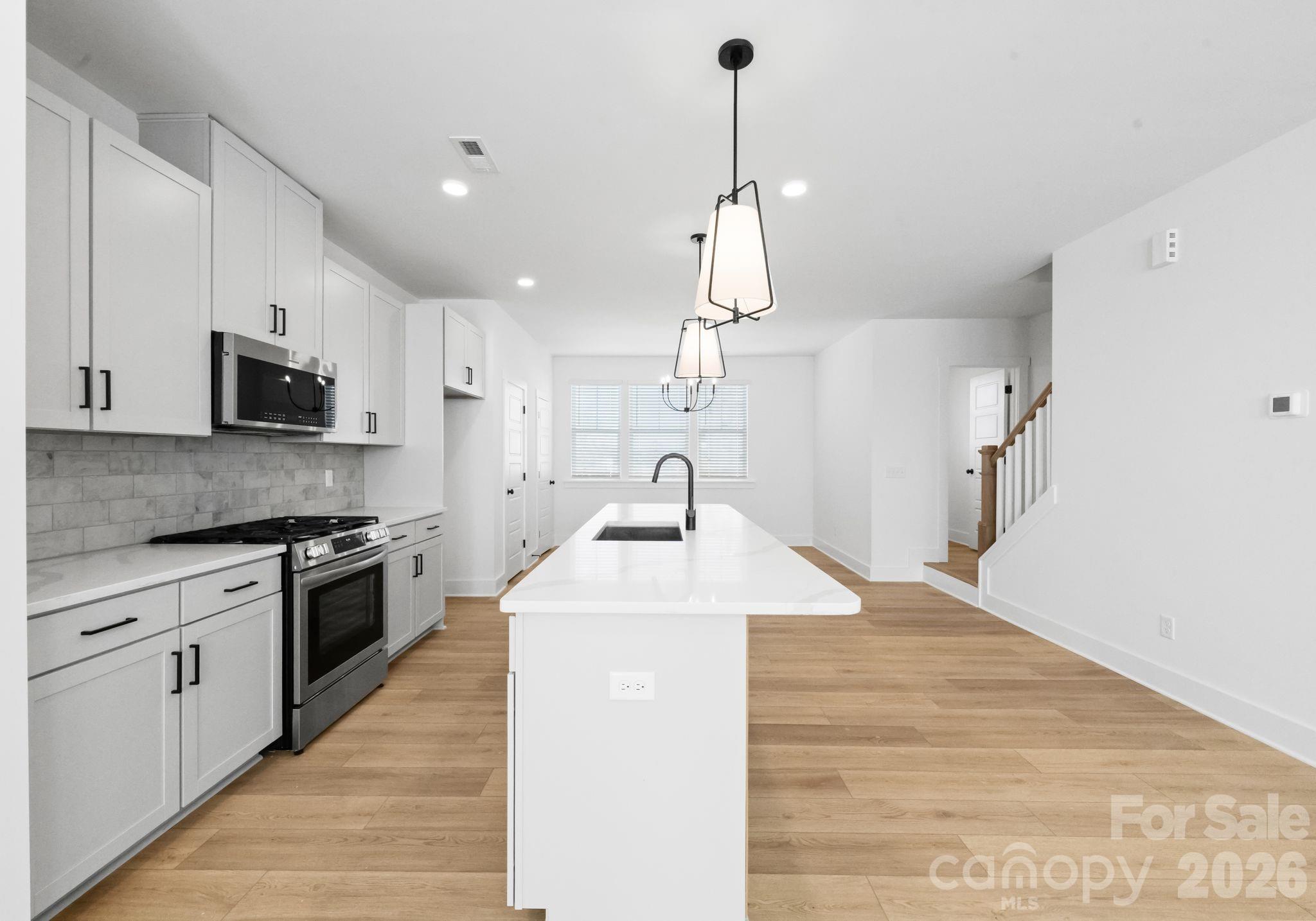 4015 Bass River Parkway — Charlotte