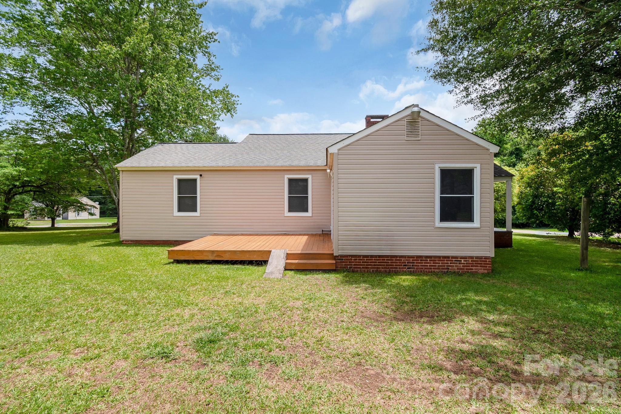 1604 Converse Street — Lancaster
