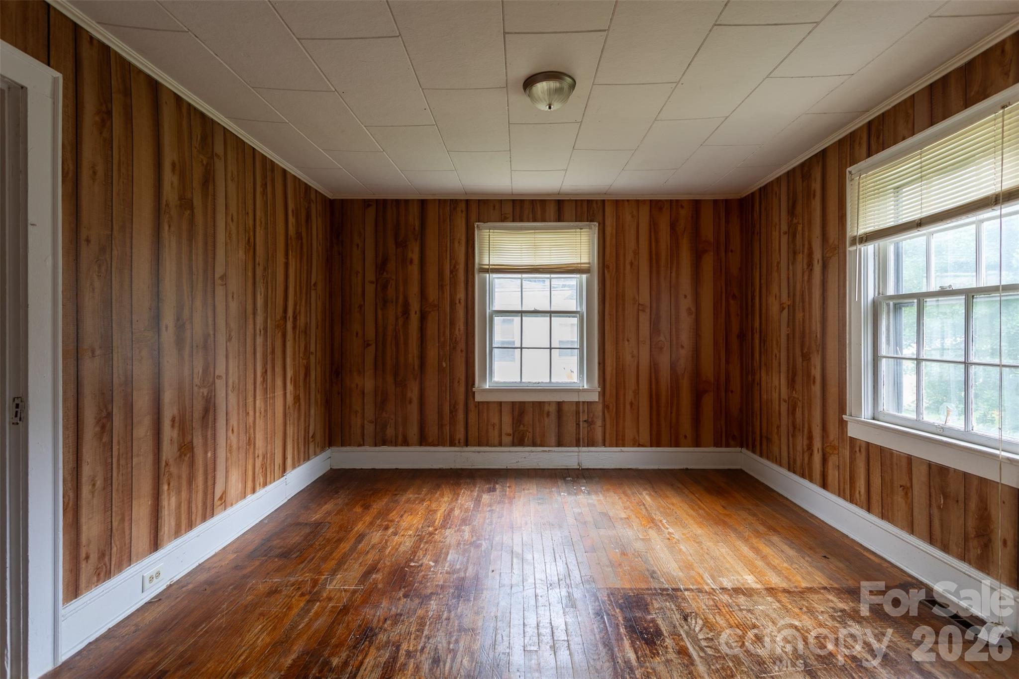 312 S Race Street — Statesville
