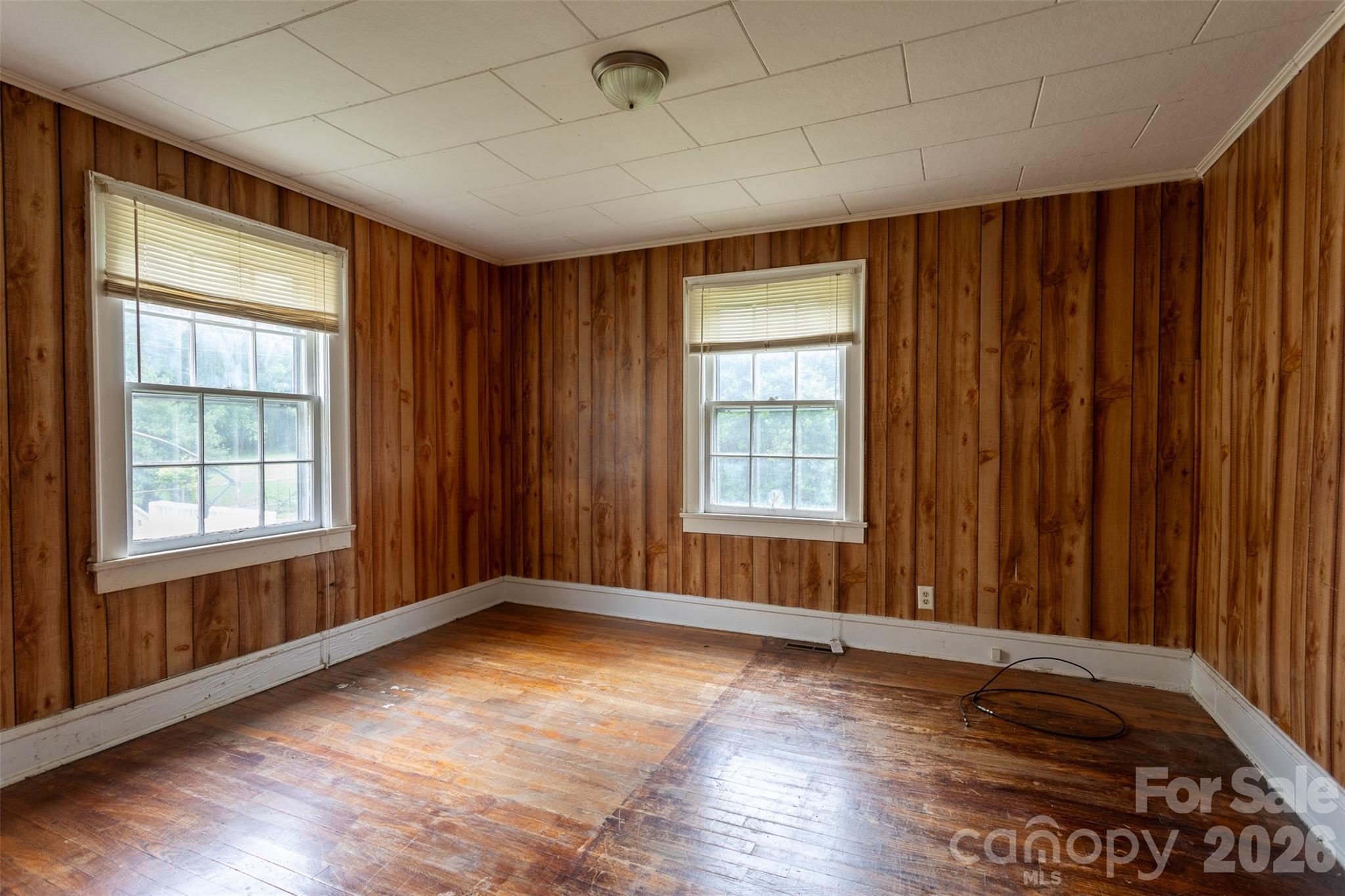 312 S Race Street — Statesville