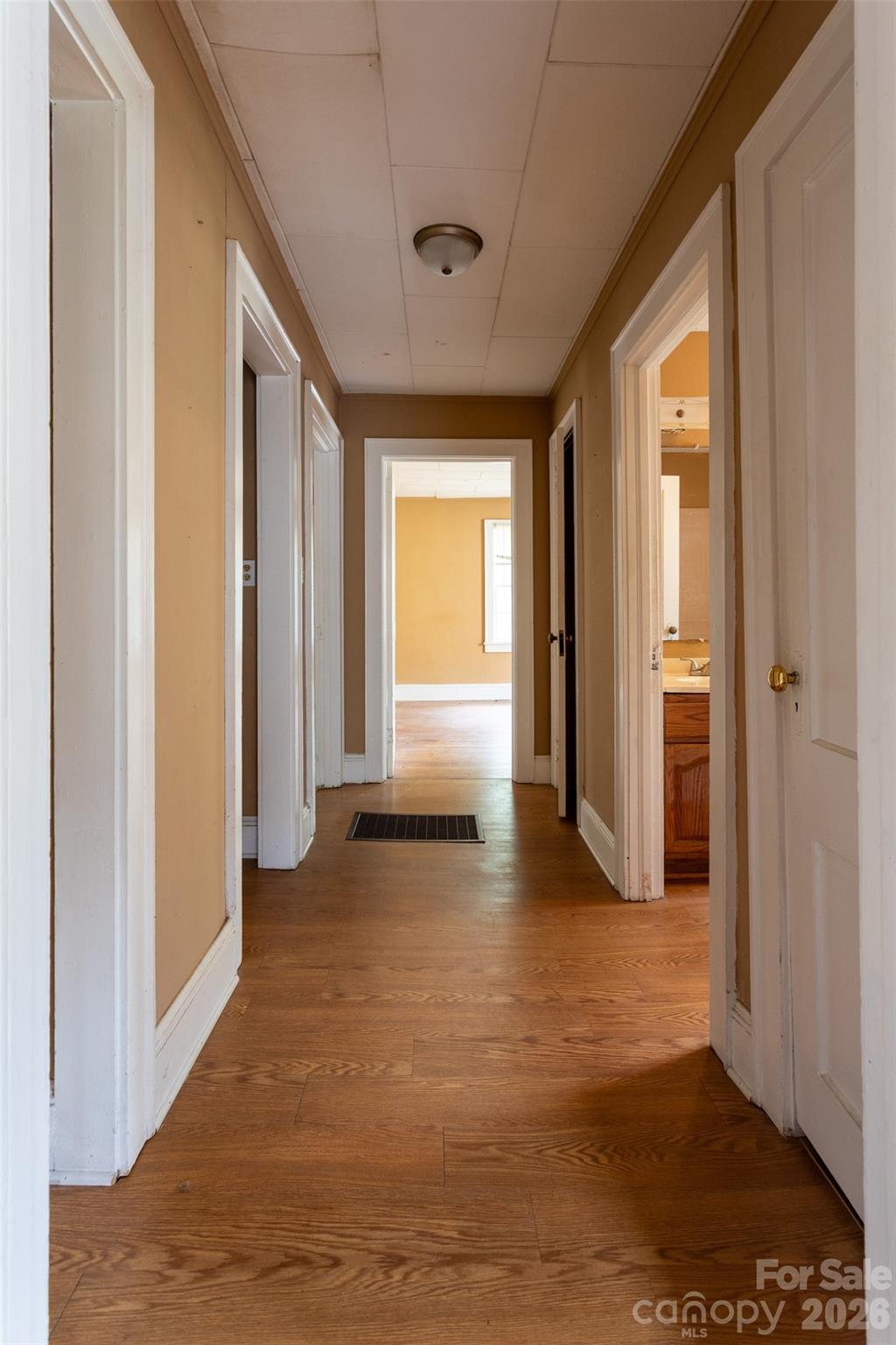 312 S Race Street — Statesville