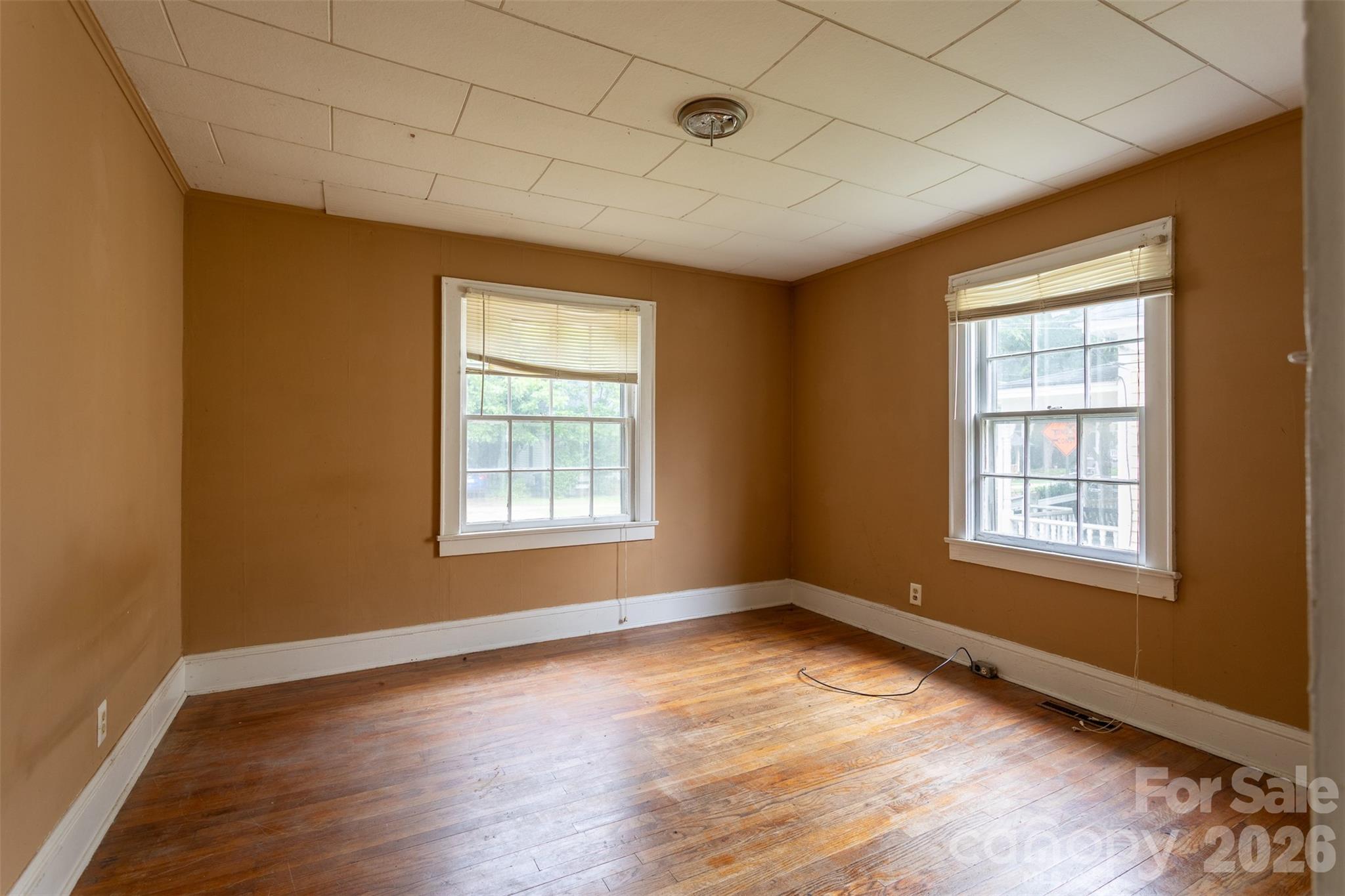 312 S Race Street — Statesville