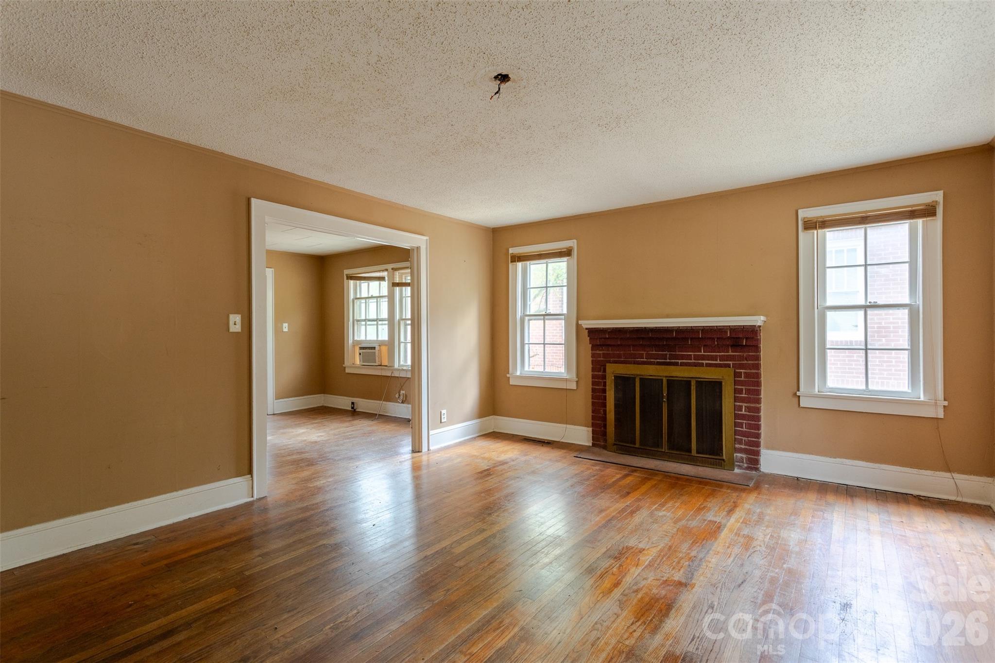312 S Race Street — Statesville