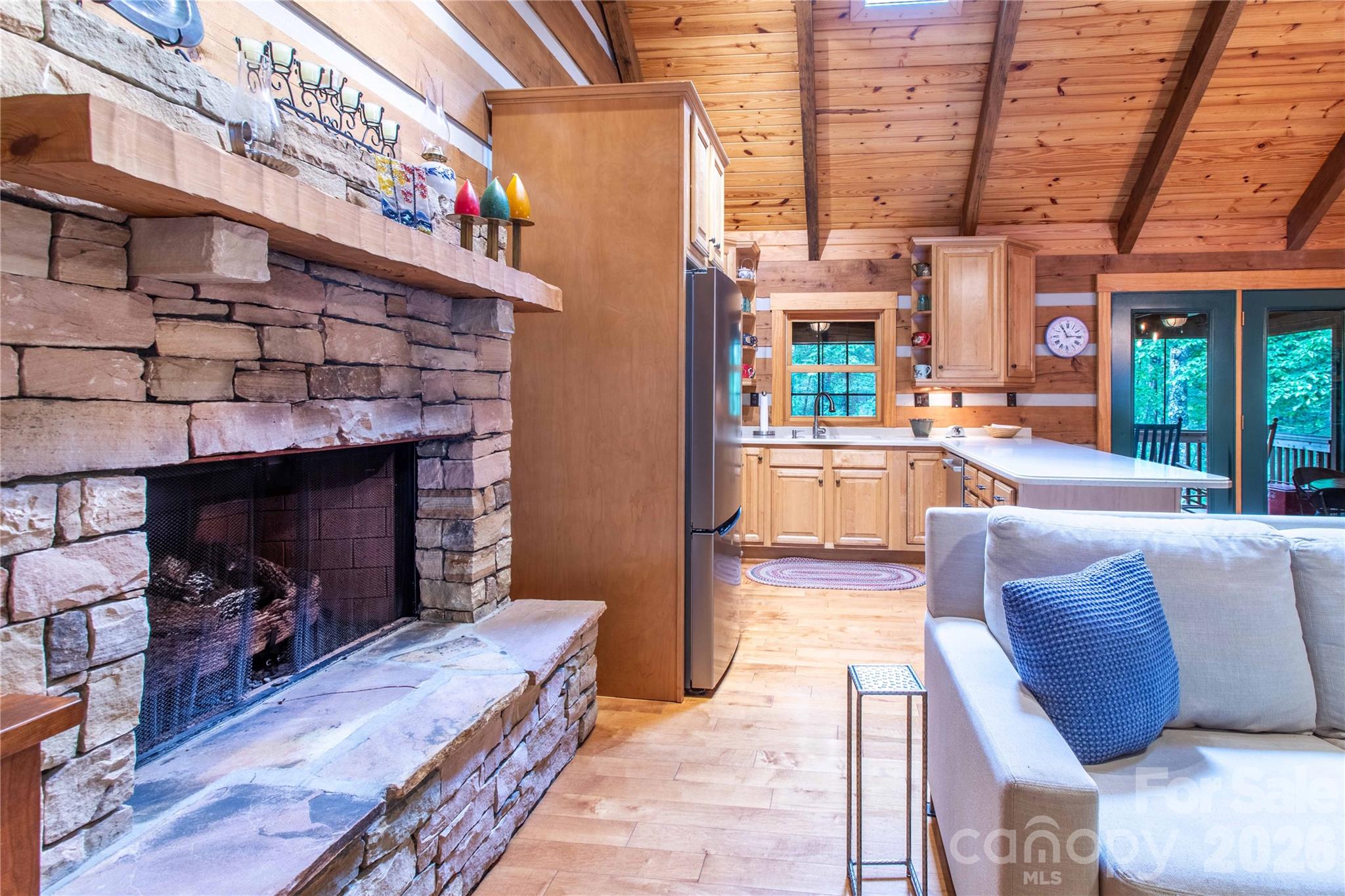 82 Sky Vista Lane — Hendersonville