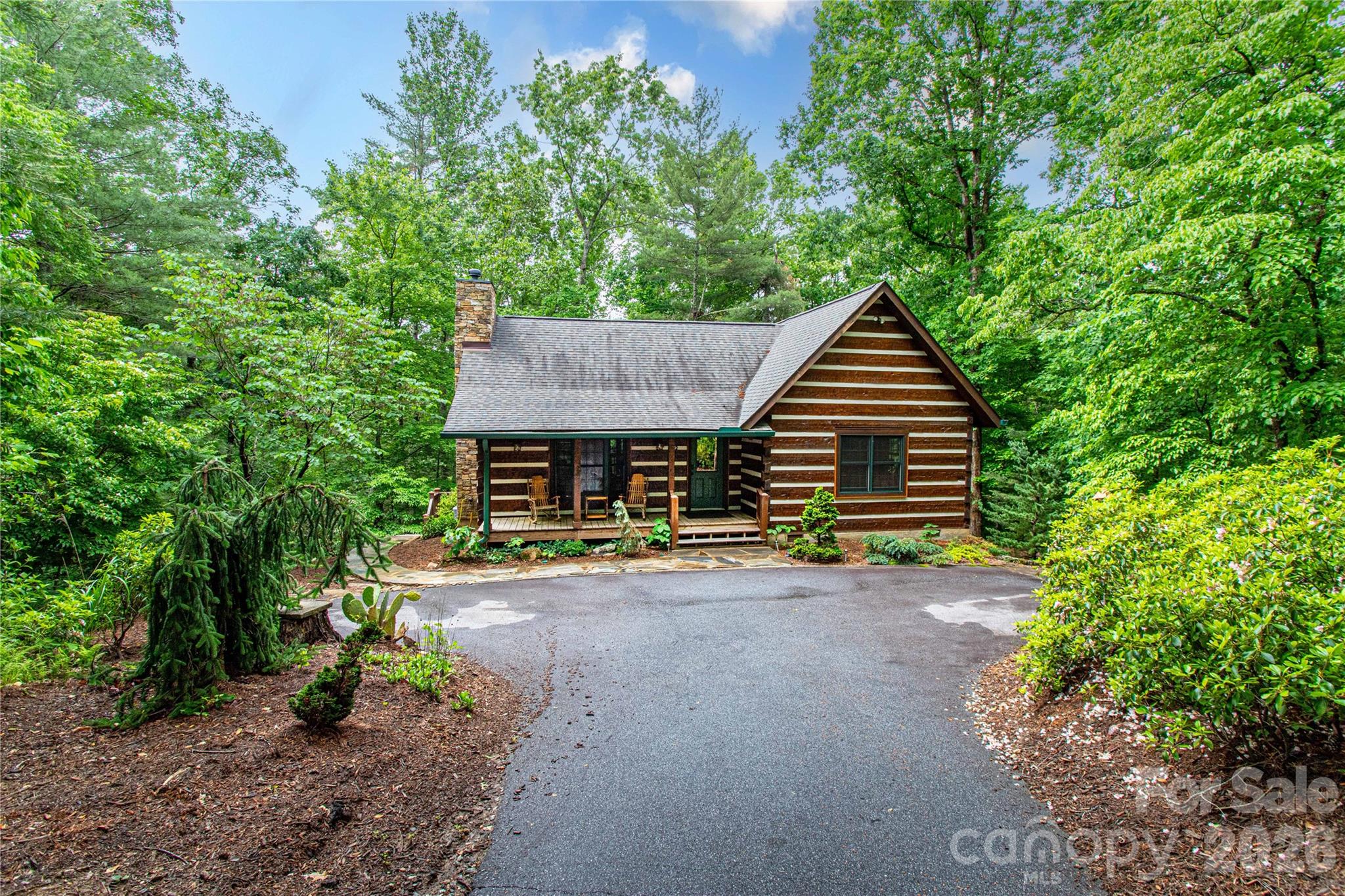82 Sky Vista Lane — Hendersonville