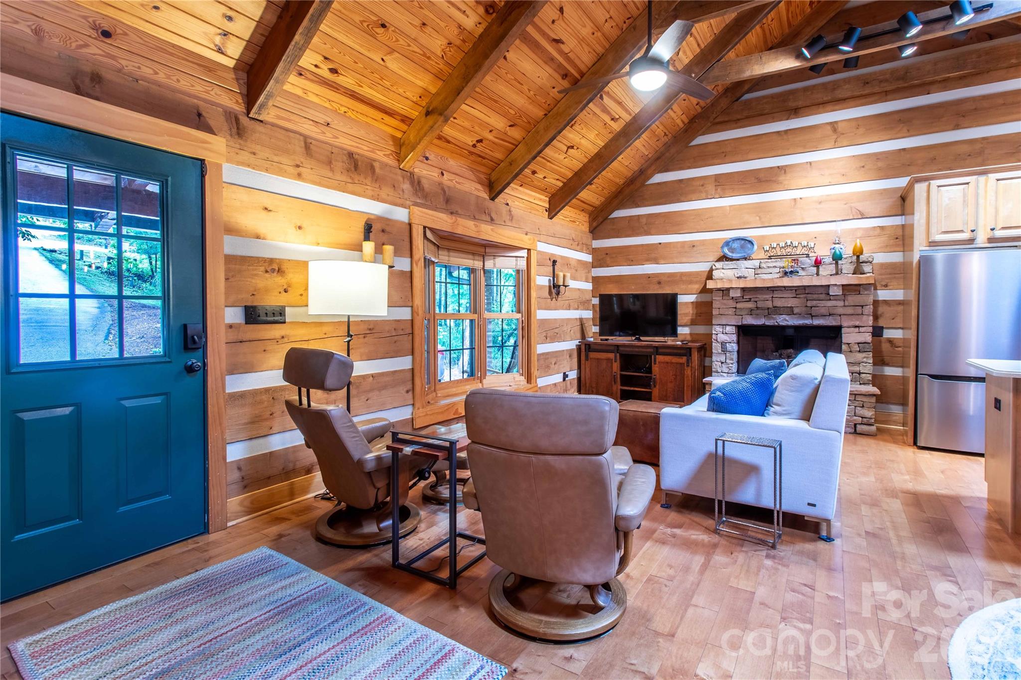 82 Sky Vista Lane — Hendersonville