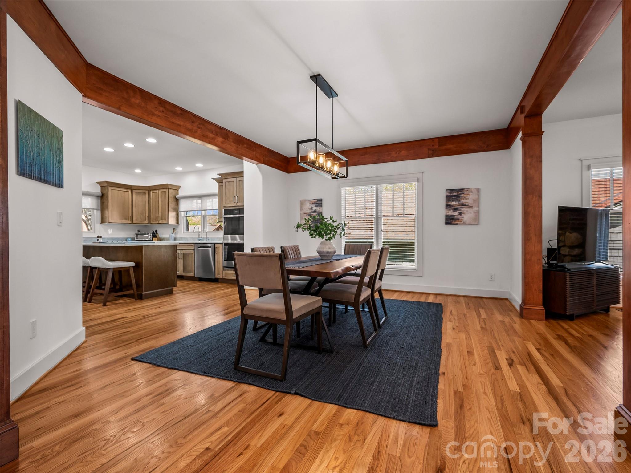 19 Lacoste Drive — Hendersonville