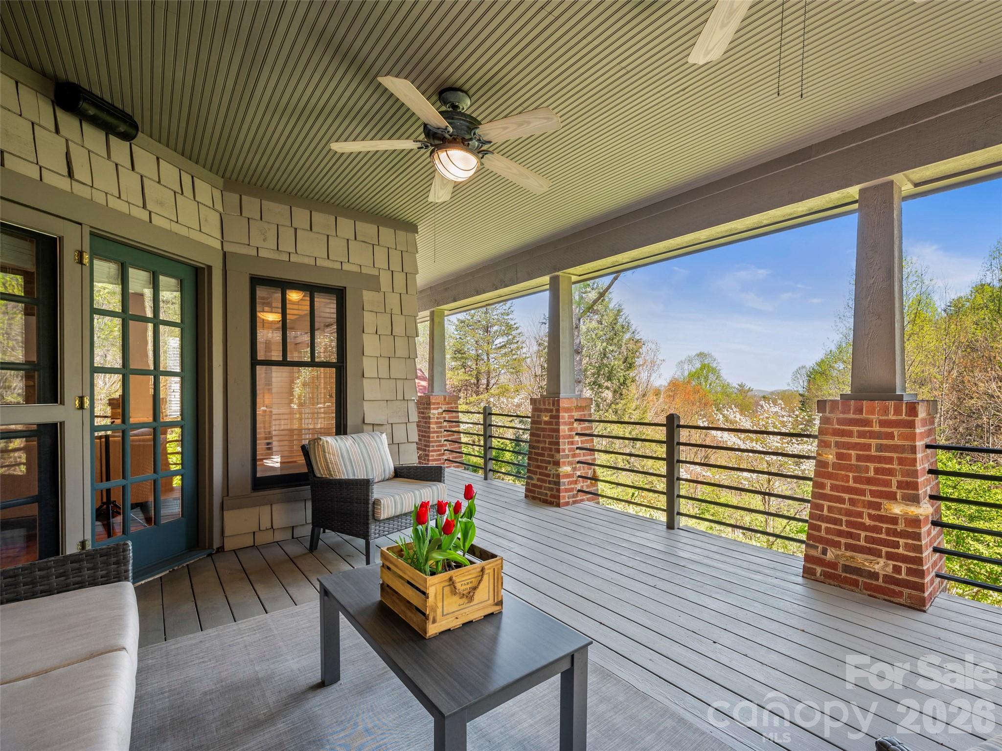 19 Lacoste Drive — Hendersonville