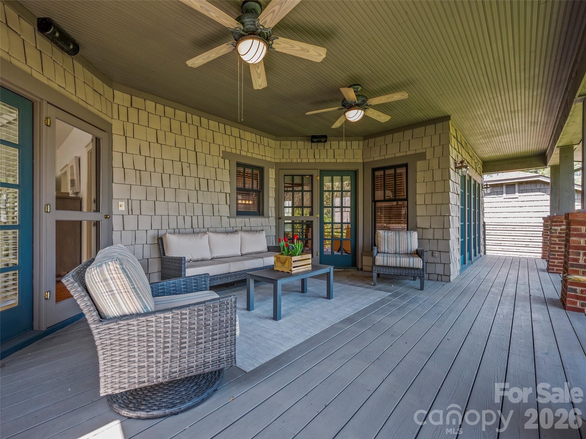 19 Lacoste Drive — Hendersonville