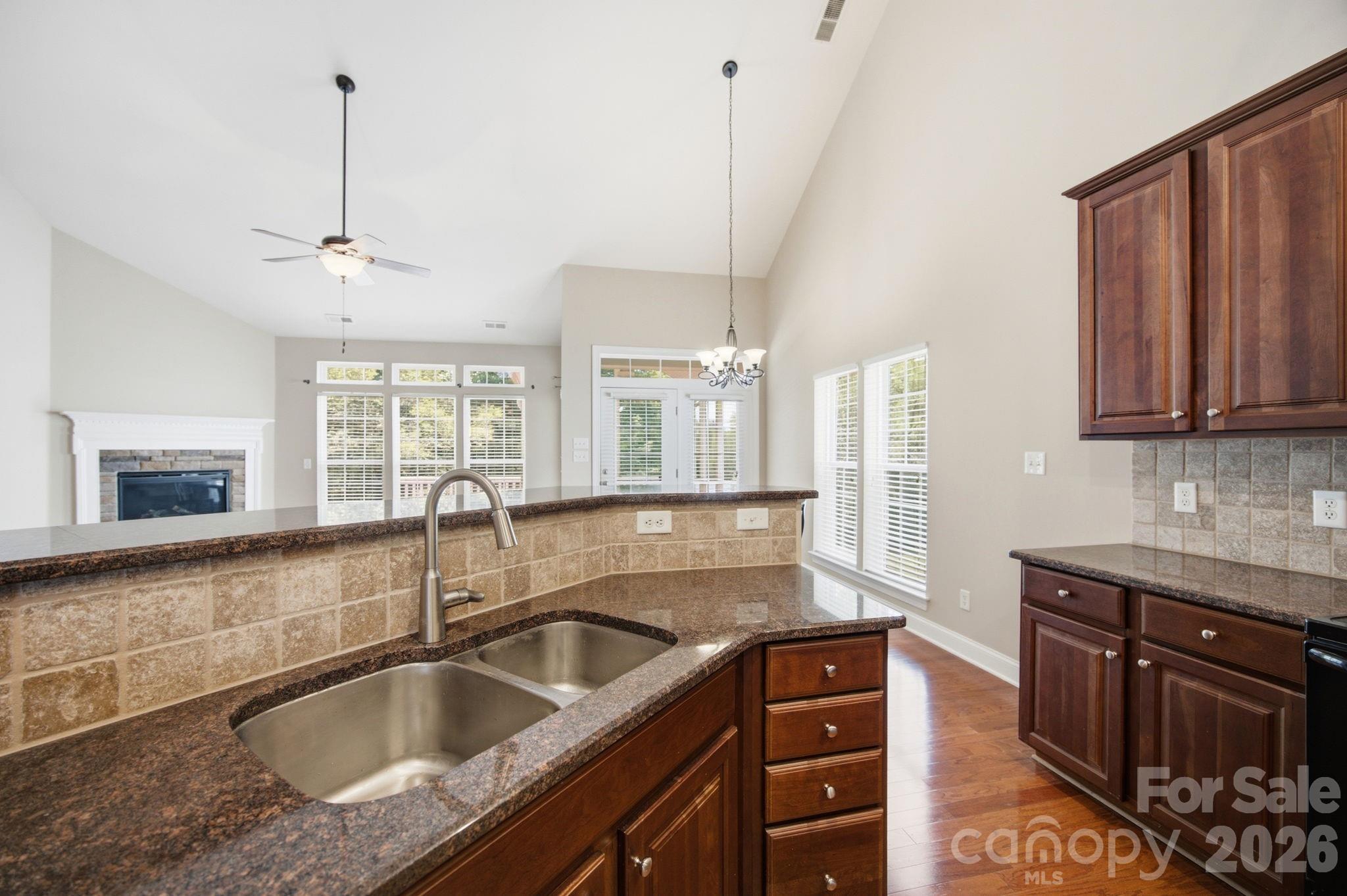 10149 Linksland Drive — Huntersville