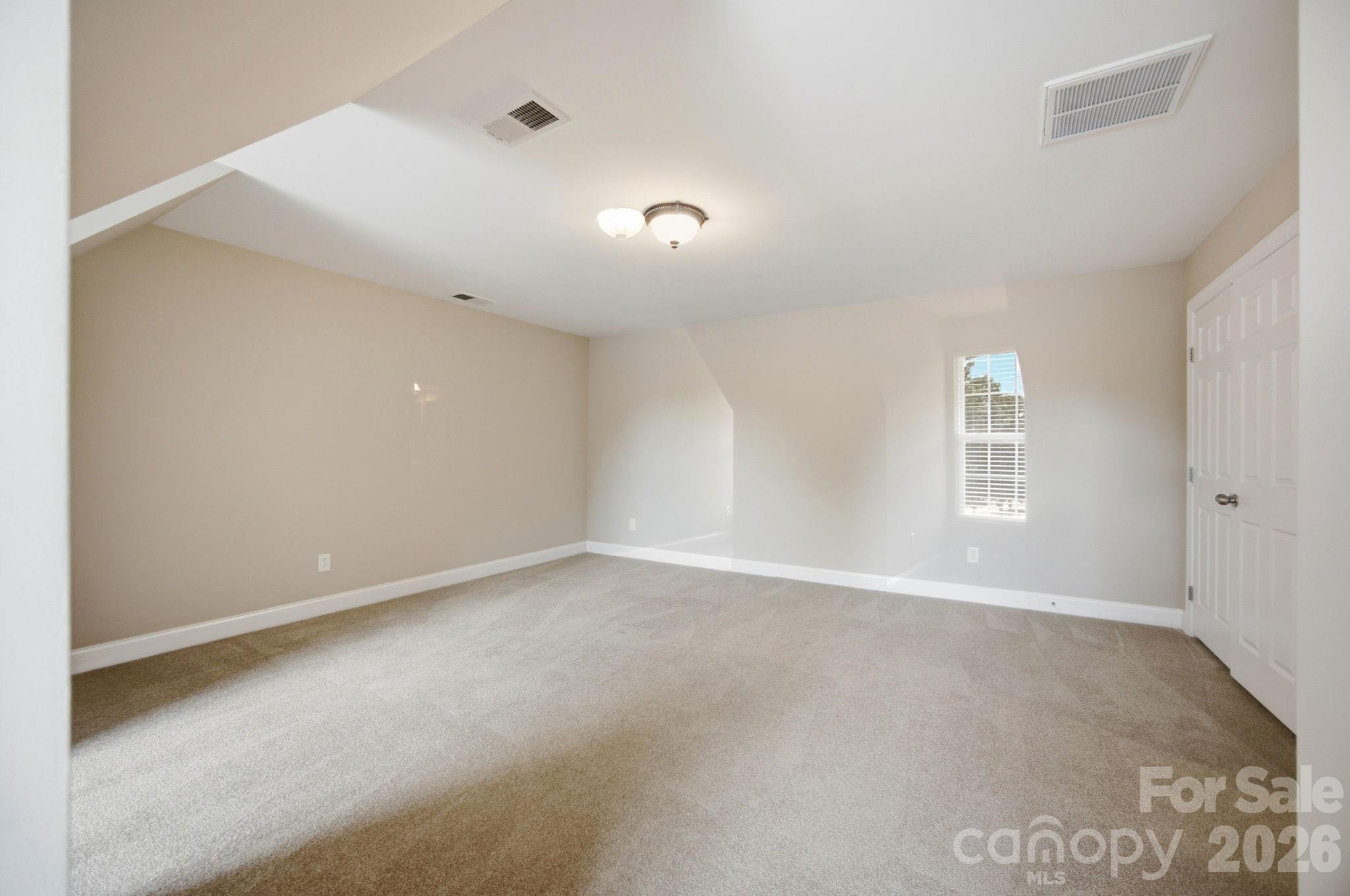 10149 Linksland Drive — Huntersville