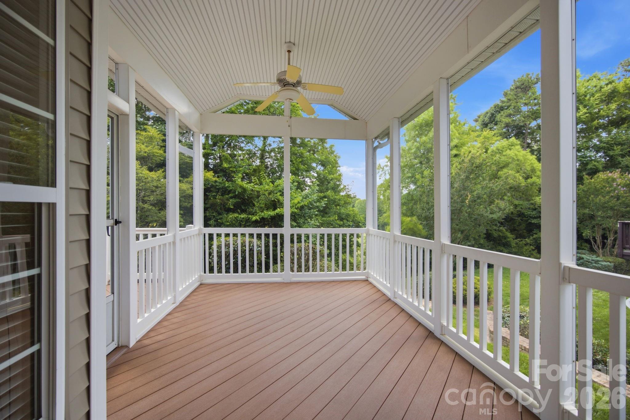 10149 Linksland Drive — Huntersville
