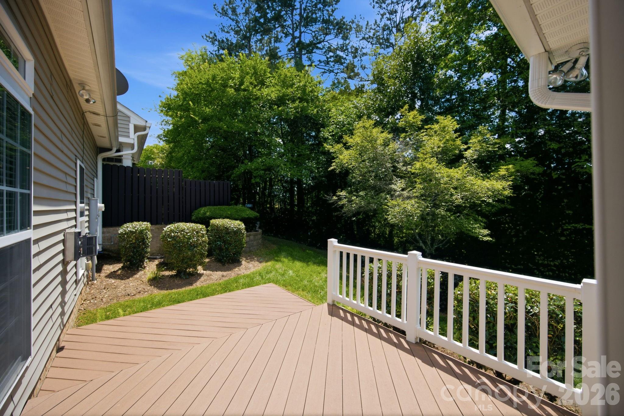 10149 Linksland Drive — Huntersville