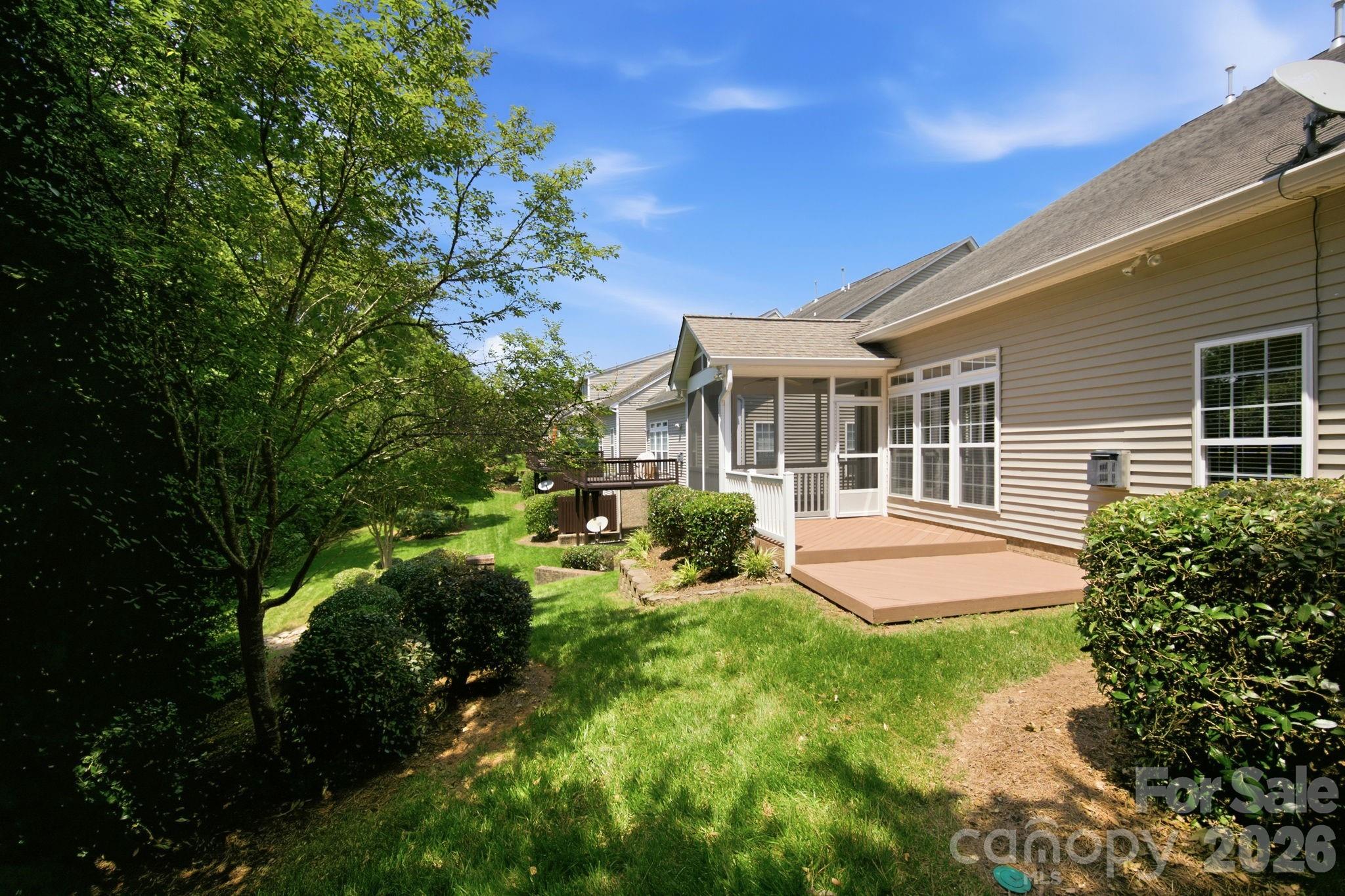 10149 Linksland Drive — Huntersville