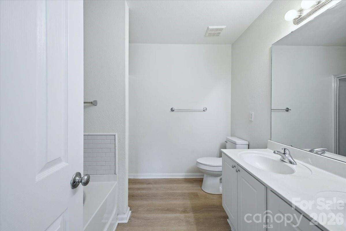 7143 Wandering Creek Drive — Charlotte