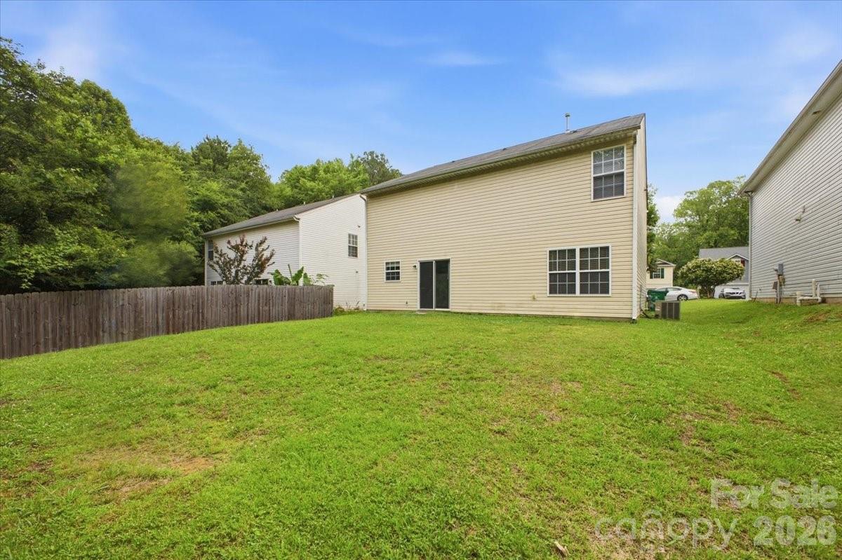 7143 Wandering Creek Drive — Charlotte