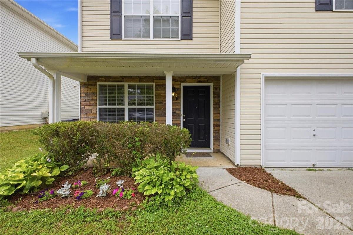 7143 Wandering Creek Drive — Charlotte