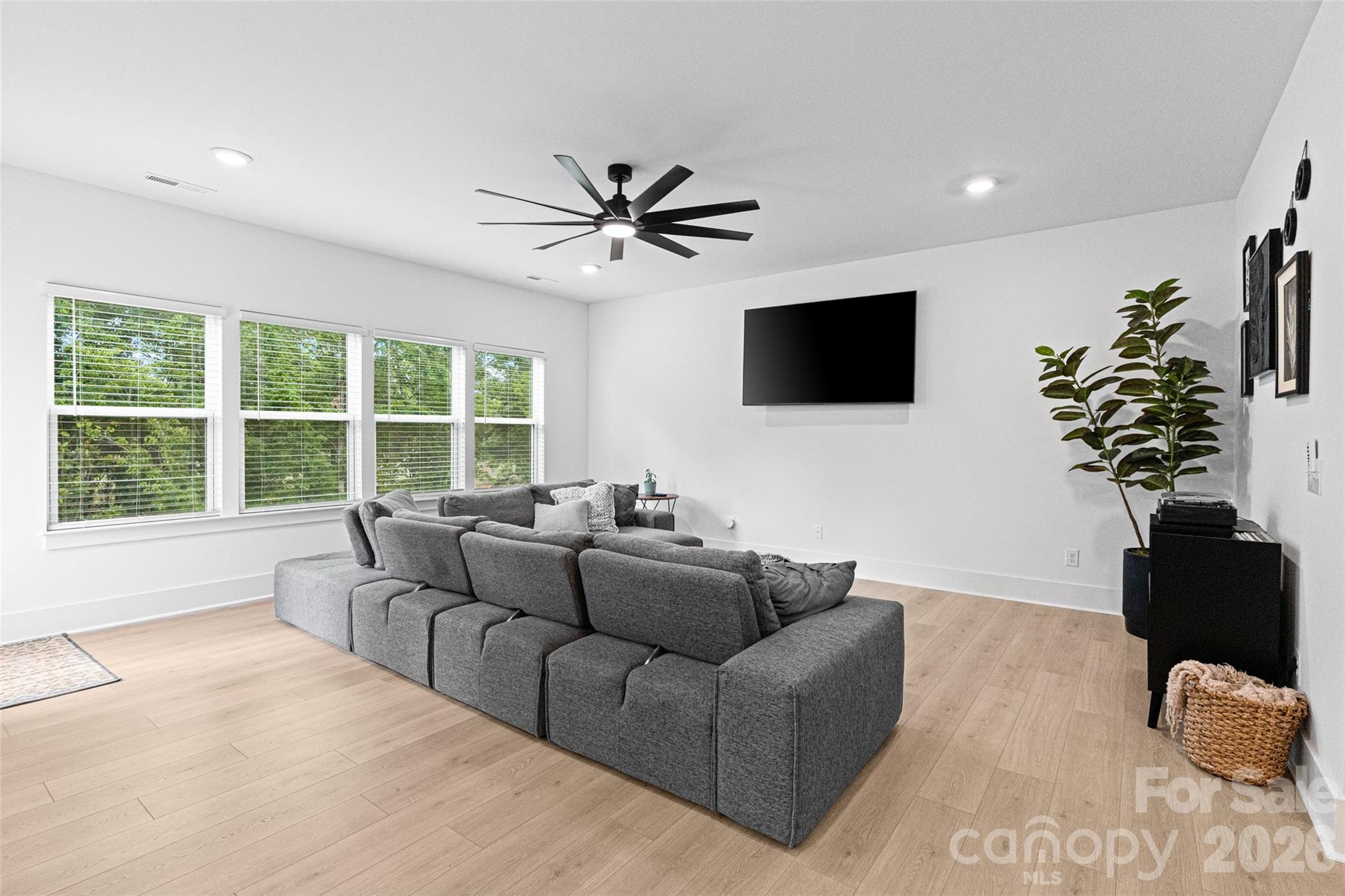 121 Tangle River Drive — Statesville