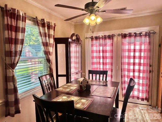 6042 Crape Myrtle Lane — Charlotte