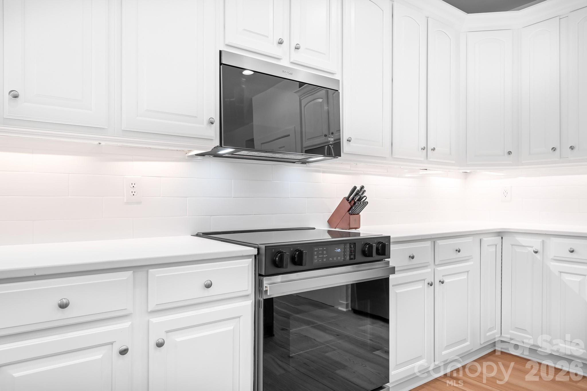 14566 Greenpoint Lane — Huntersville