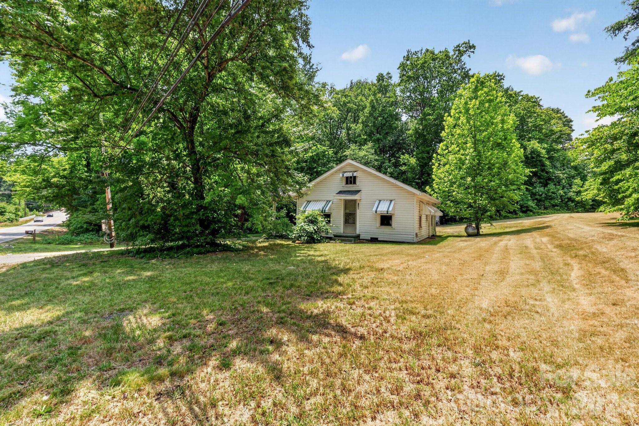 540 W Park Avenue — Mooresville