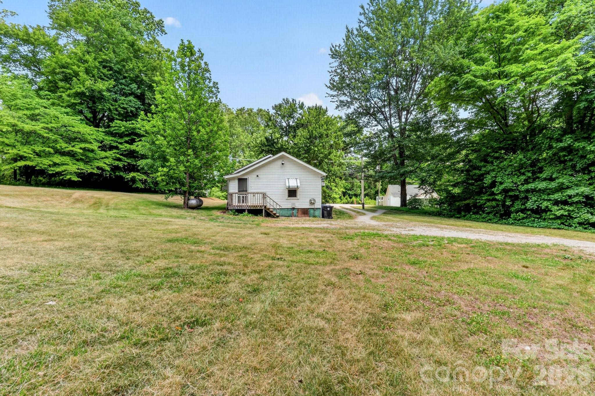 540 W Park Avenue — Mooresville