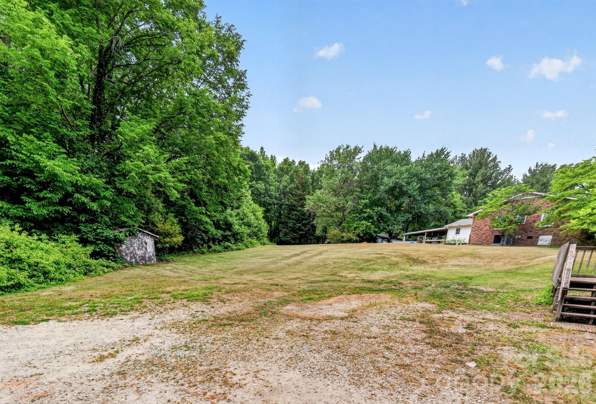 540 W Park Avenue — Mooresville