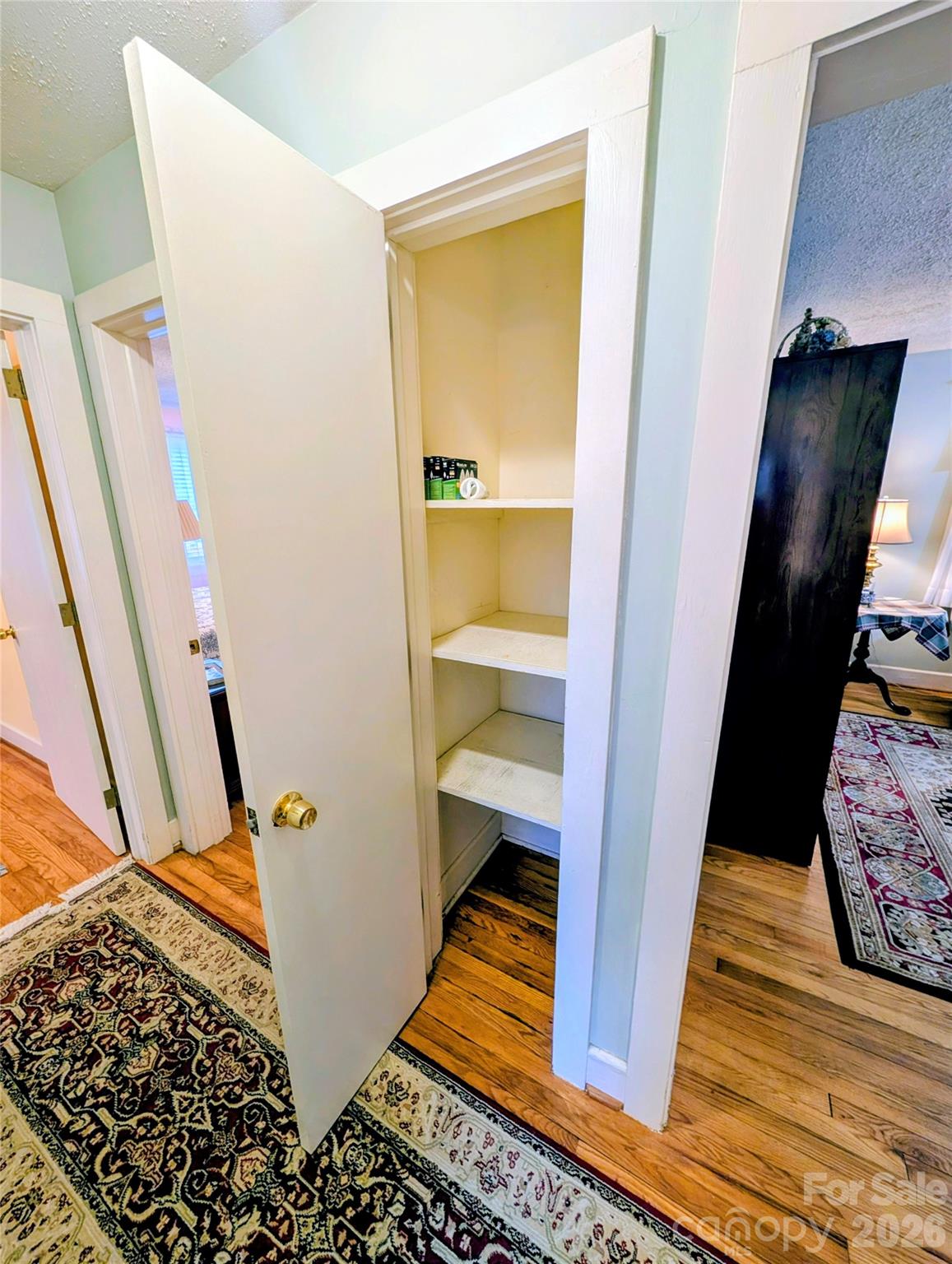 1014 SW Wright Street SW #5 — Lenoir