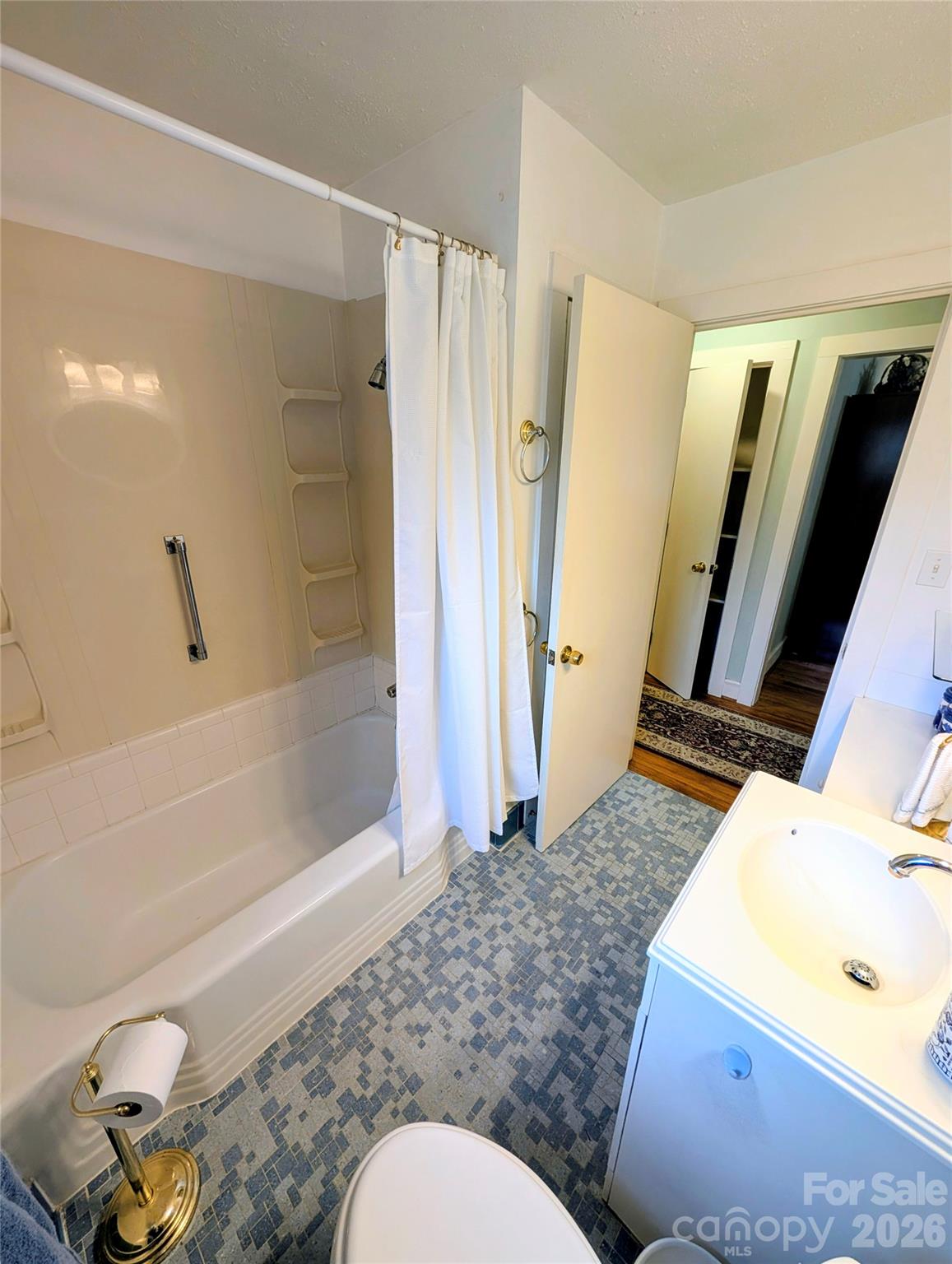 1014 SW Wright Street SW #5 — Lenoir