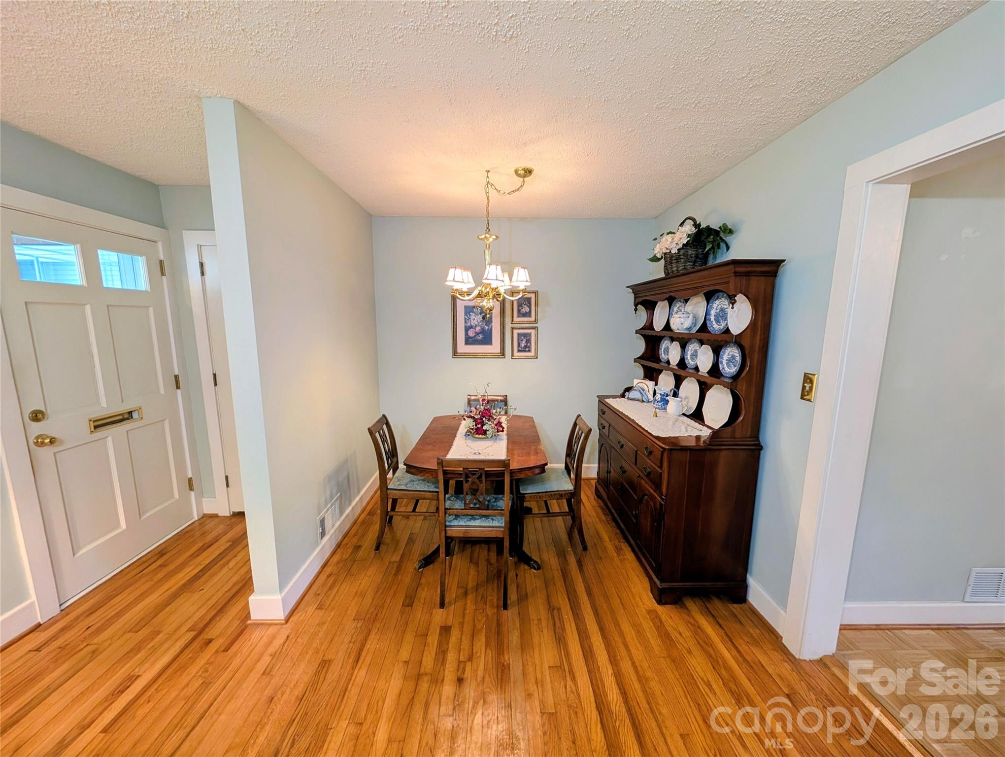 1014 SW Wright Street SW #5 — Lenoir
