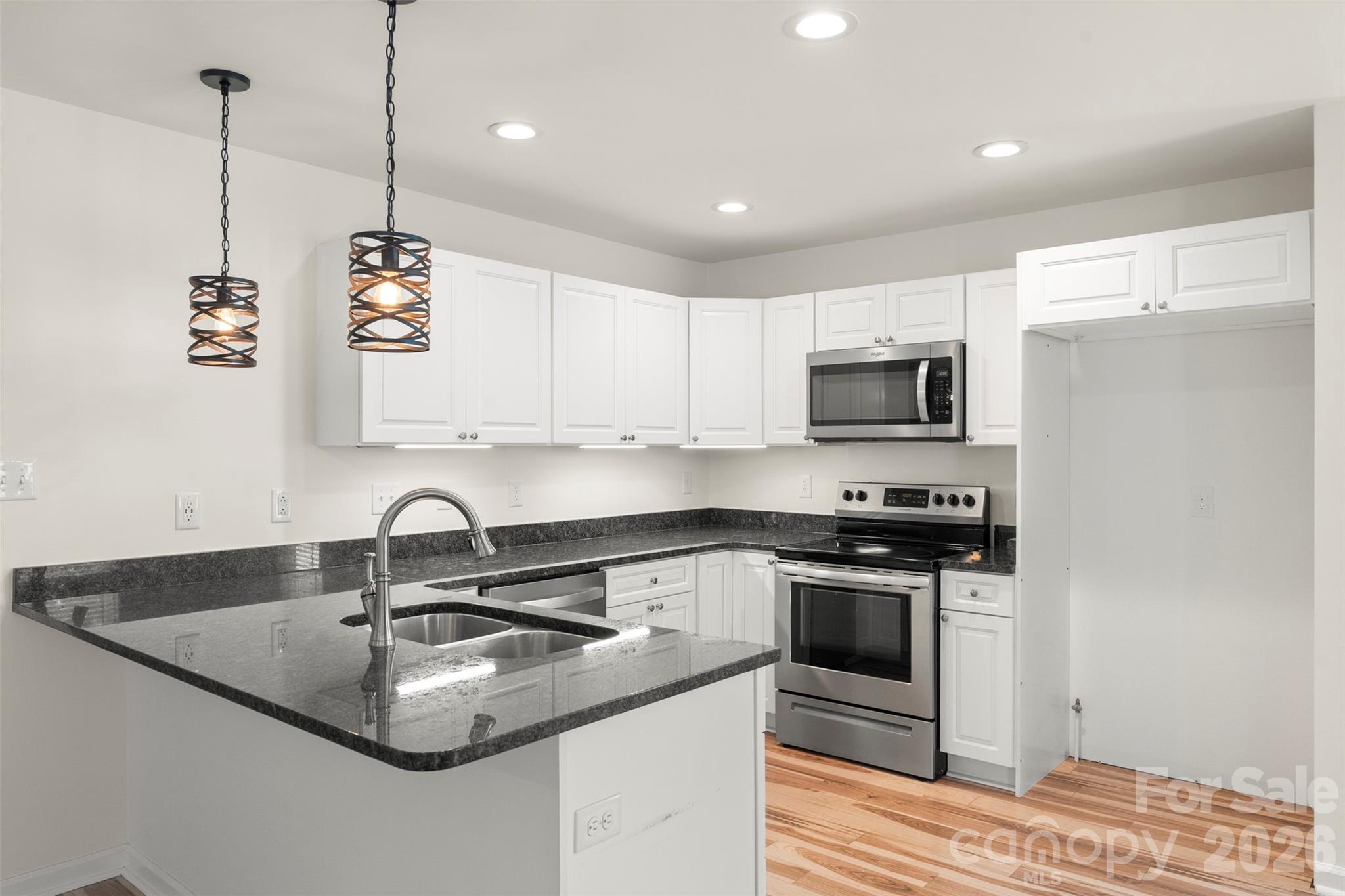 2201 Bow Brook Trail — Matthews