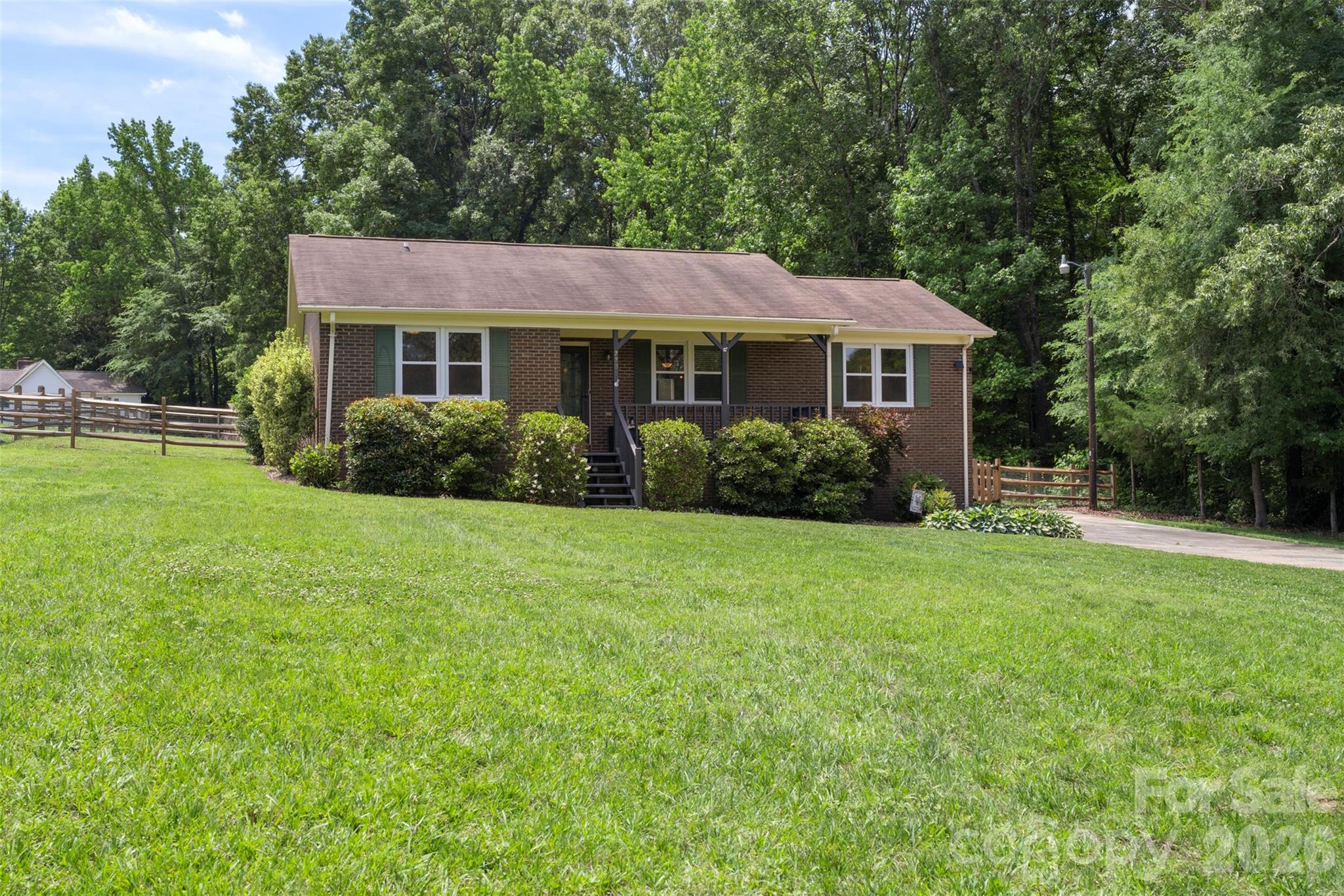 2201 Bow Brook Trail — Matthews
