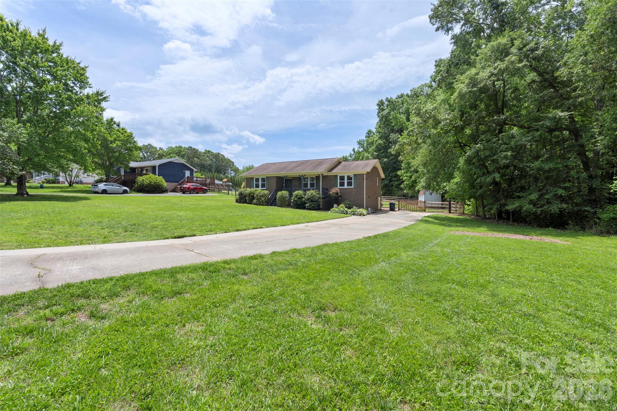 2201 Bow Brook Trail — Matthews