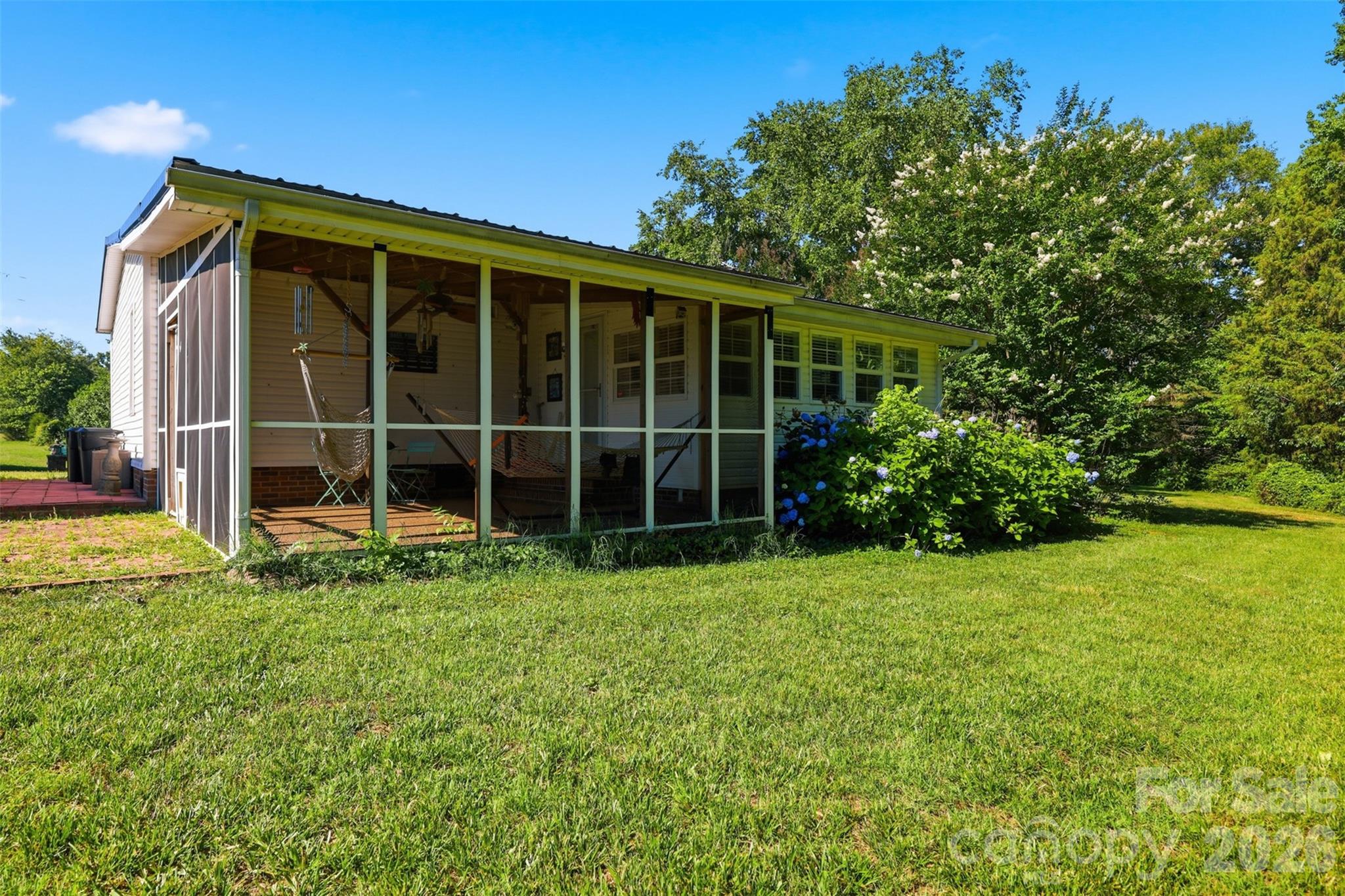 1604 Sugarfarm Road — Catawba