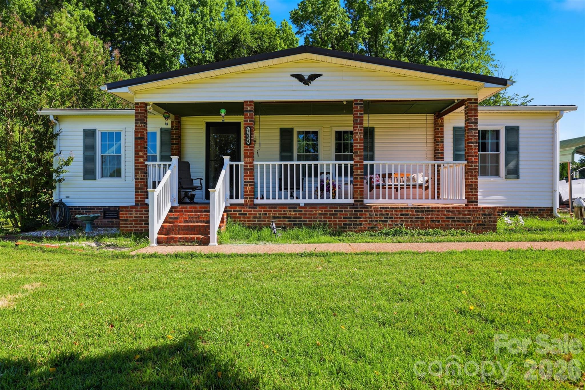 1604 Sugarfarm Road — Catawba