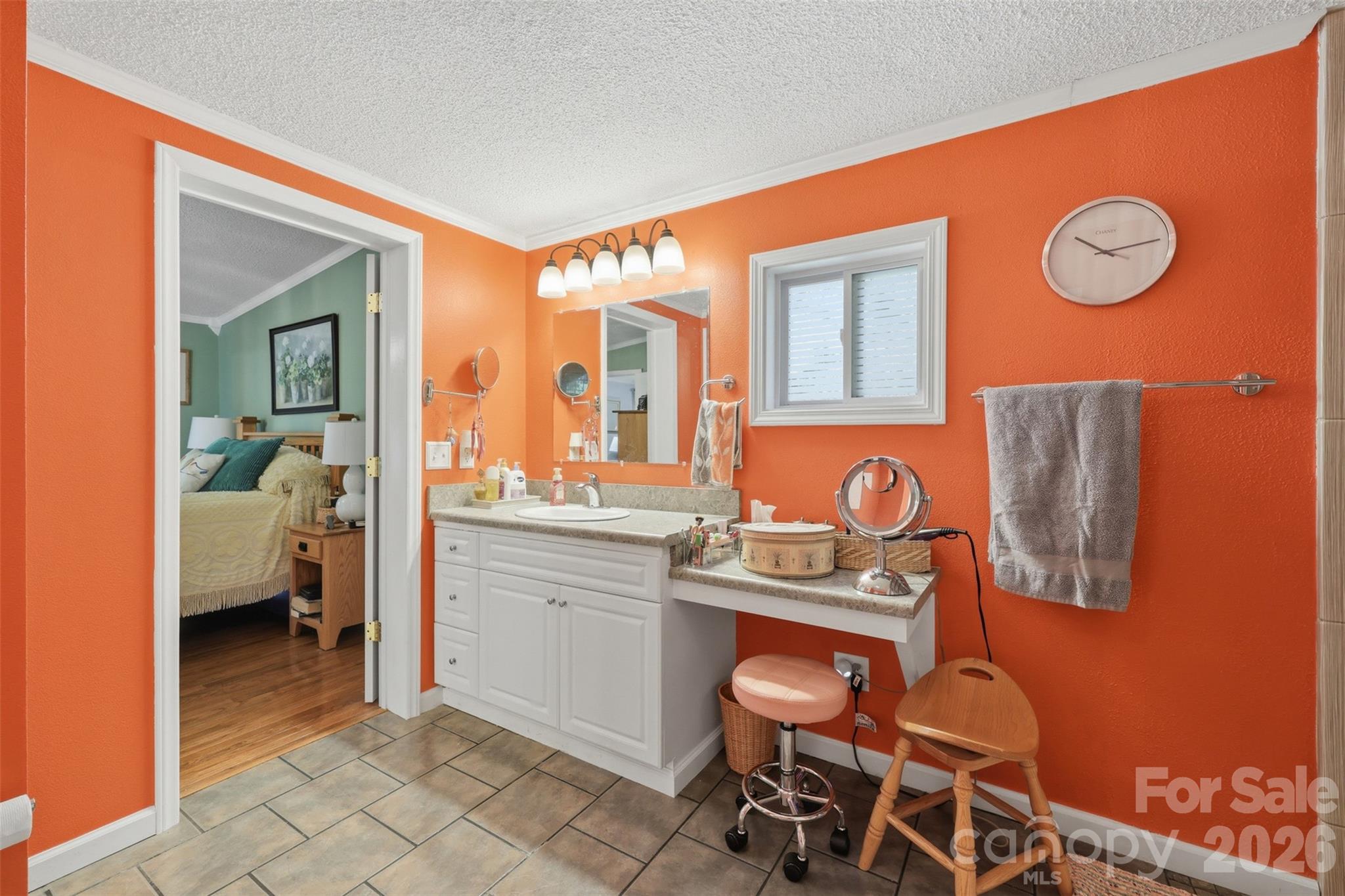 1604 Sugarfarm Road — Catawba