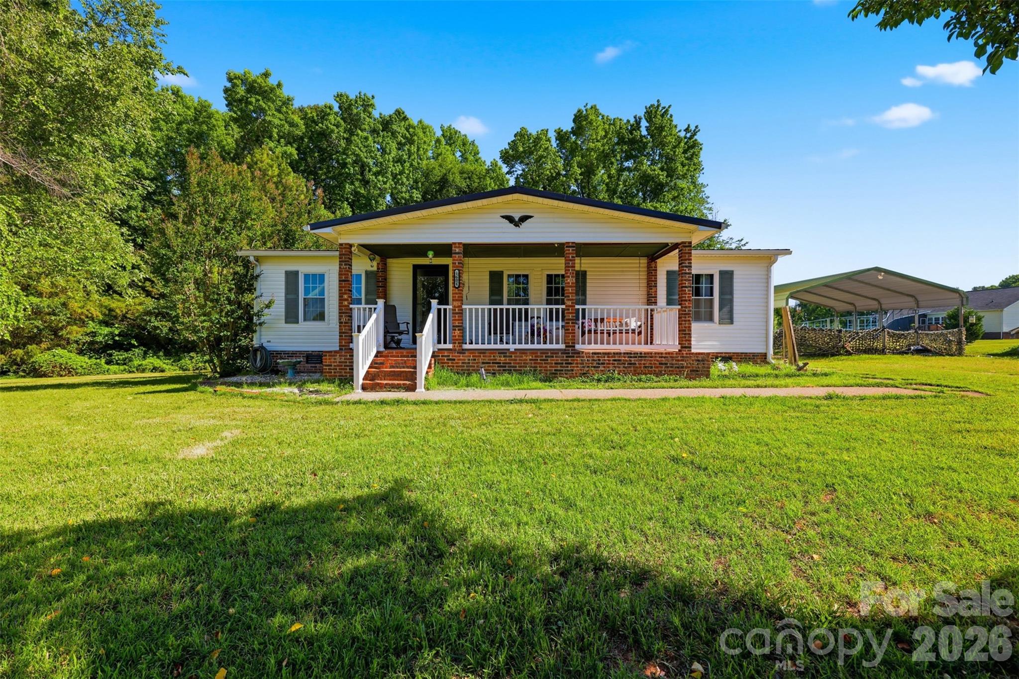 1604 Sugarfarm Road — Catawba